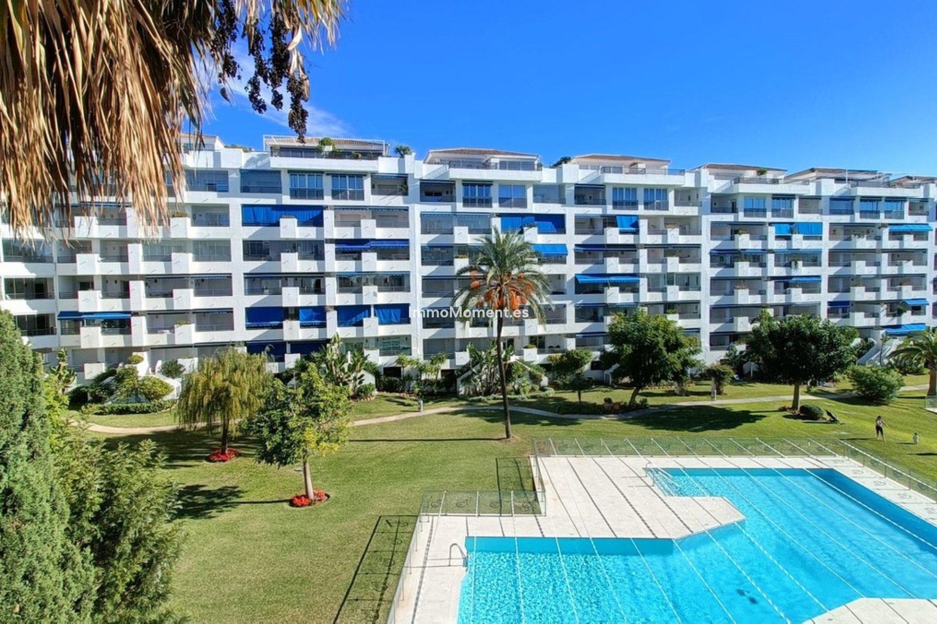 Resale - Apartment - Marbella - Puerto Banús