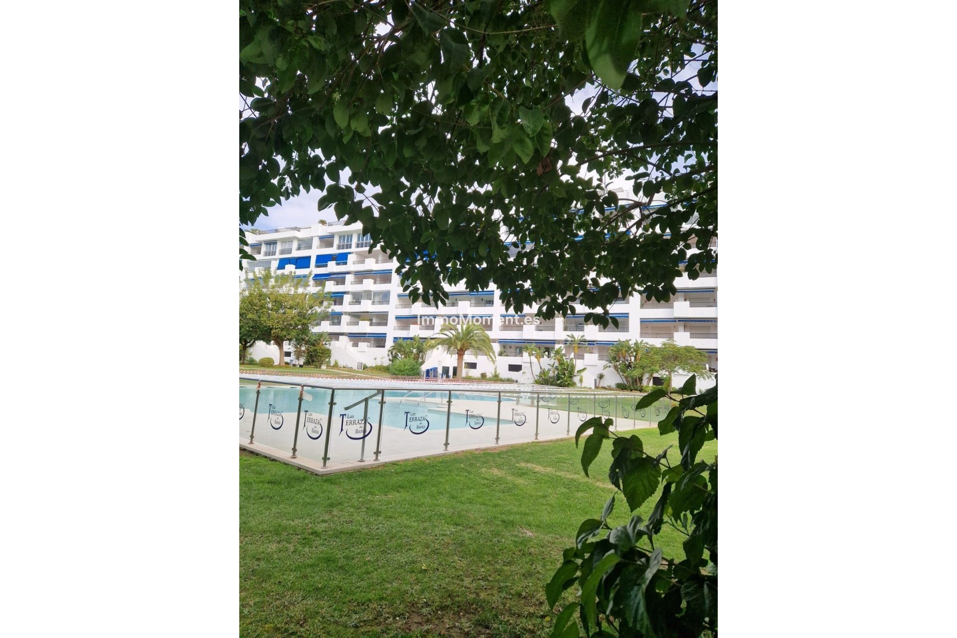 Resale - Apartment - Marbella - Puerto Banús