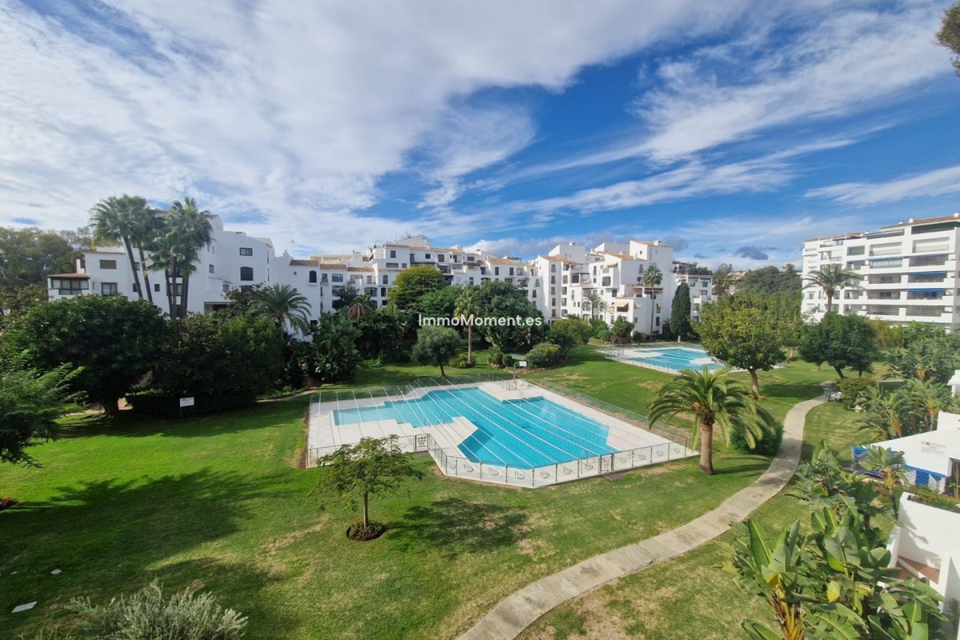 Resale - Apartment - Marbella - Puerto Banús
