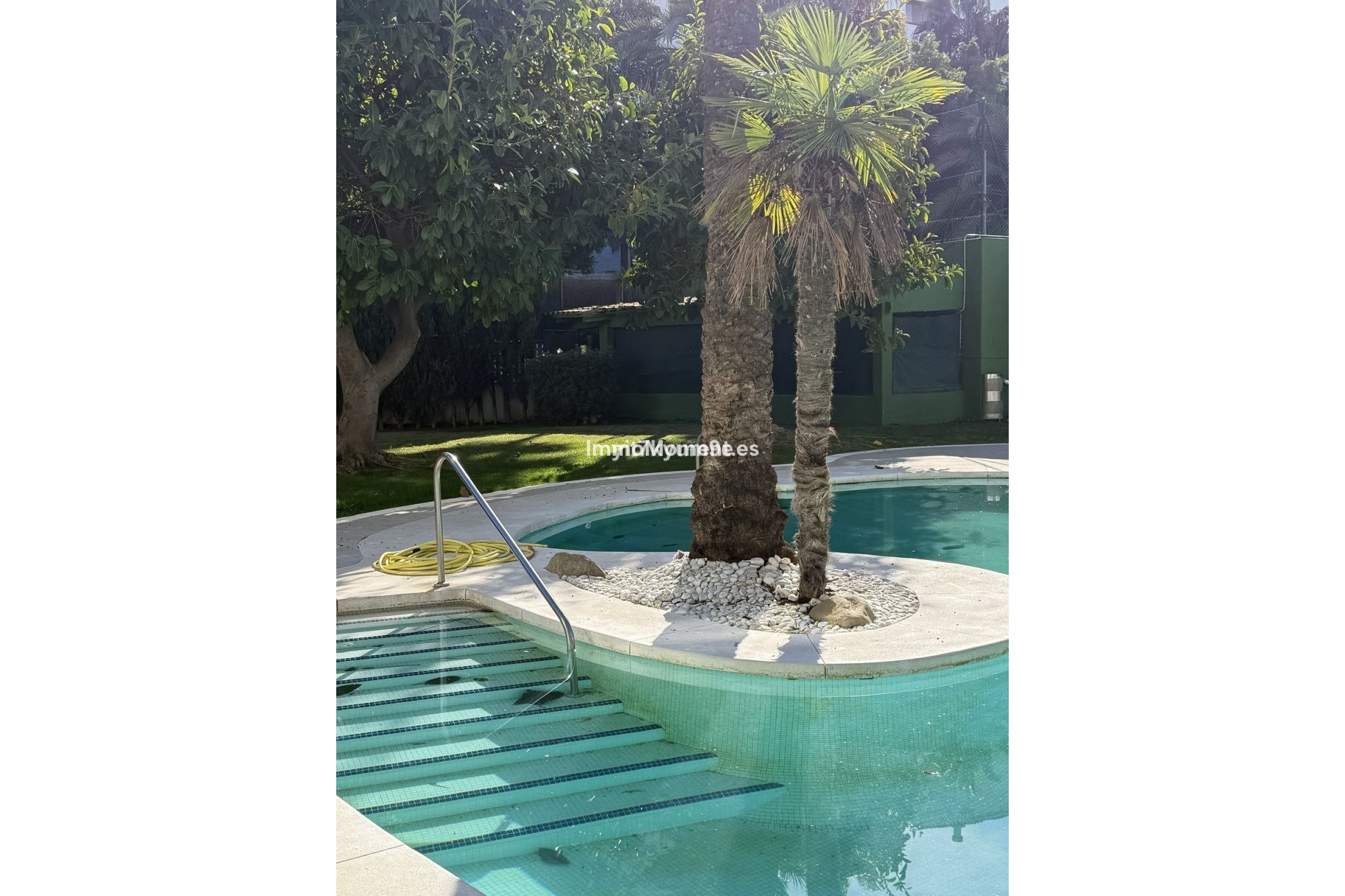 Resale - Apartment - Marbella - Puerto Banús