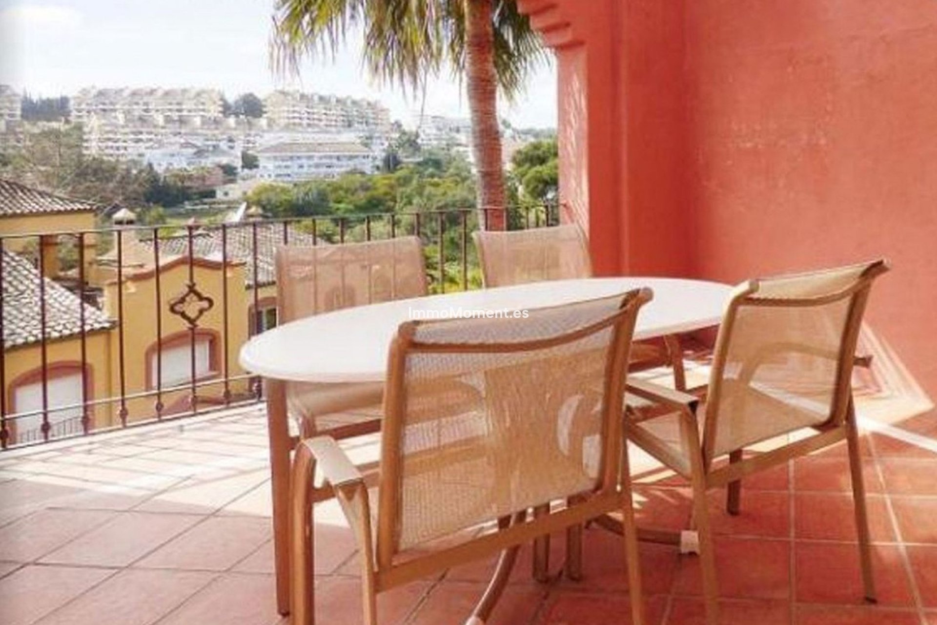 Resale - Apartment - Marbella - Puerto Banús