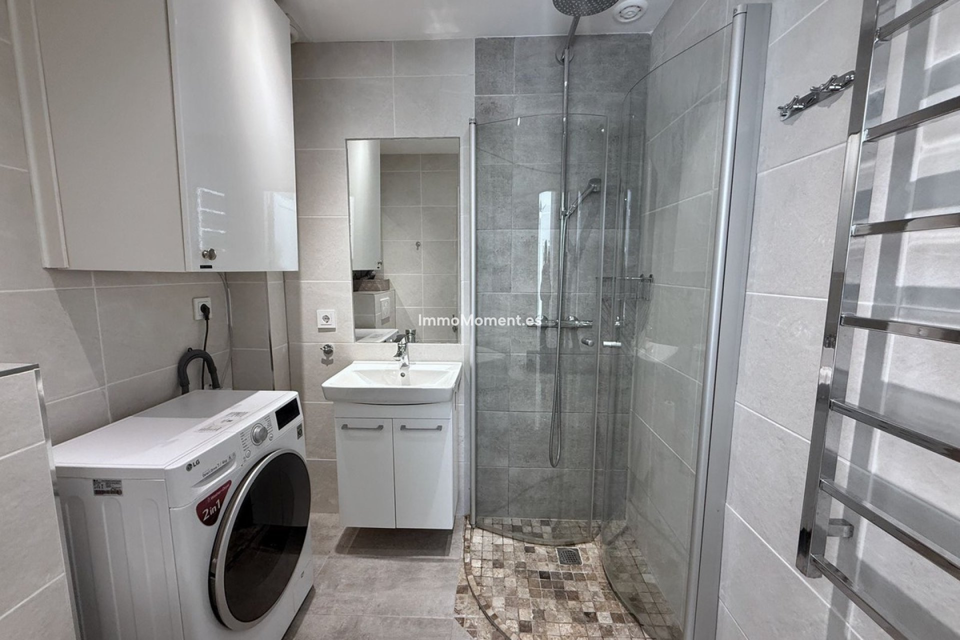 Resale - Apartment - Marbella - Puerto Banús