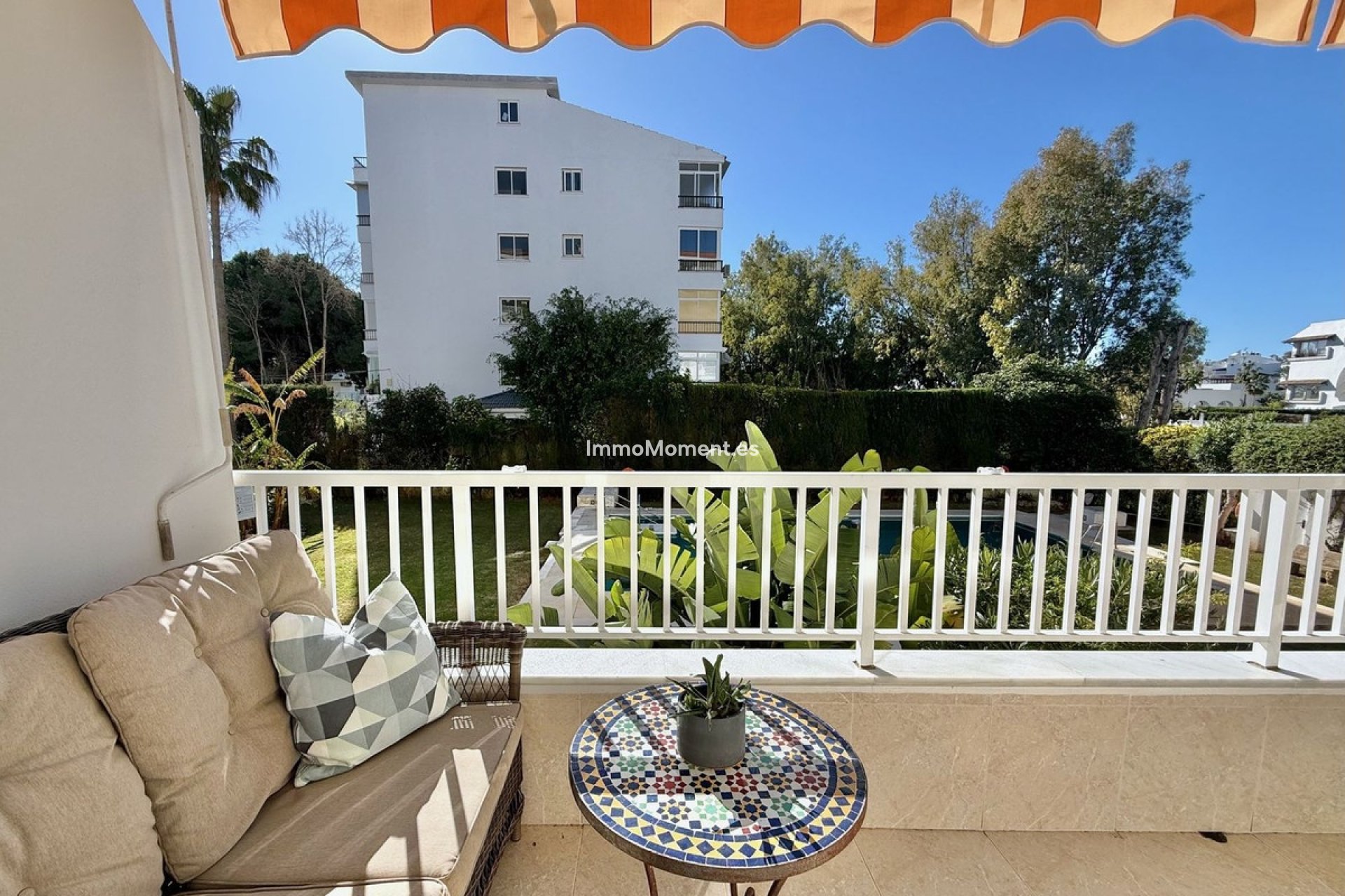 Resale - Apartment - Marbella - Puerto Banús