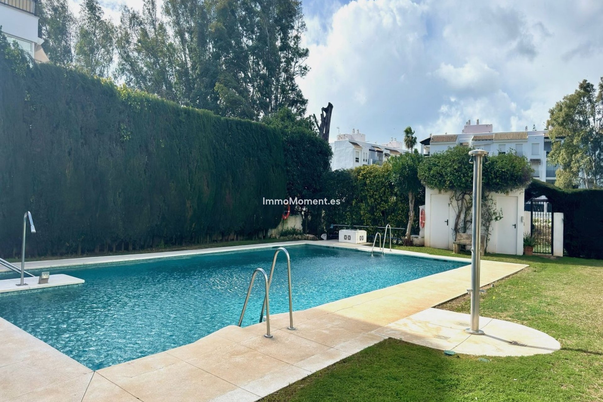 Resale - Apartment - Marbella - Puerto Banús