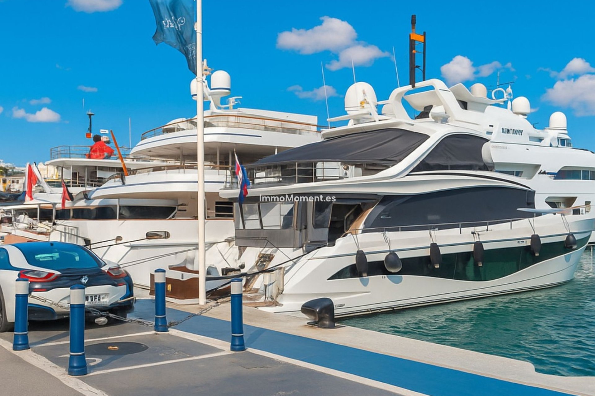 Resale - Apartment - Marbella - Puerto Banús