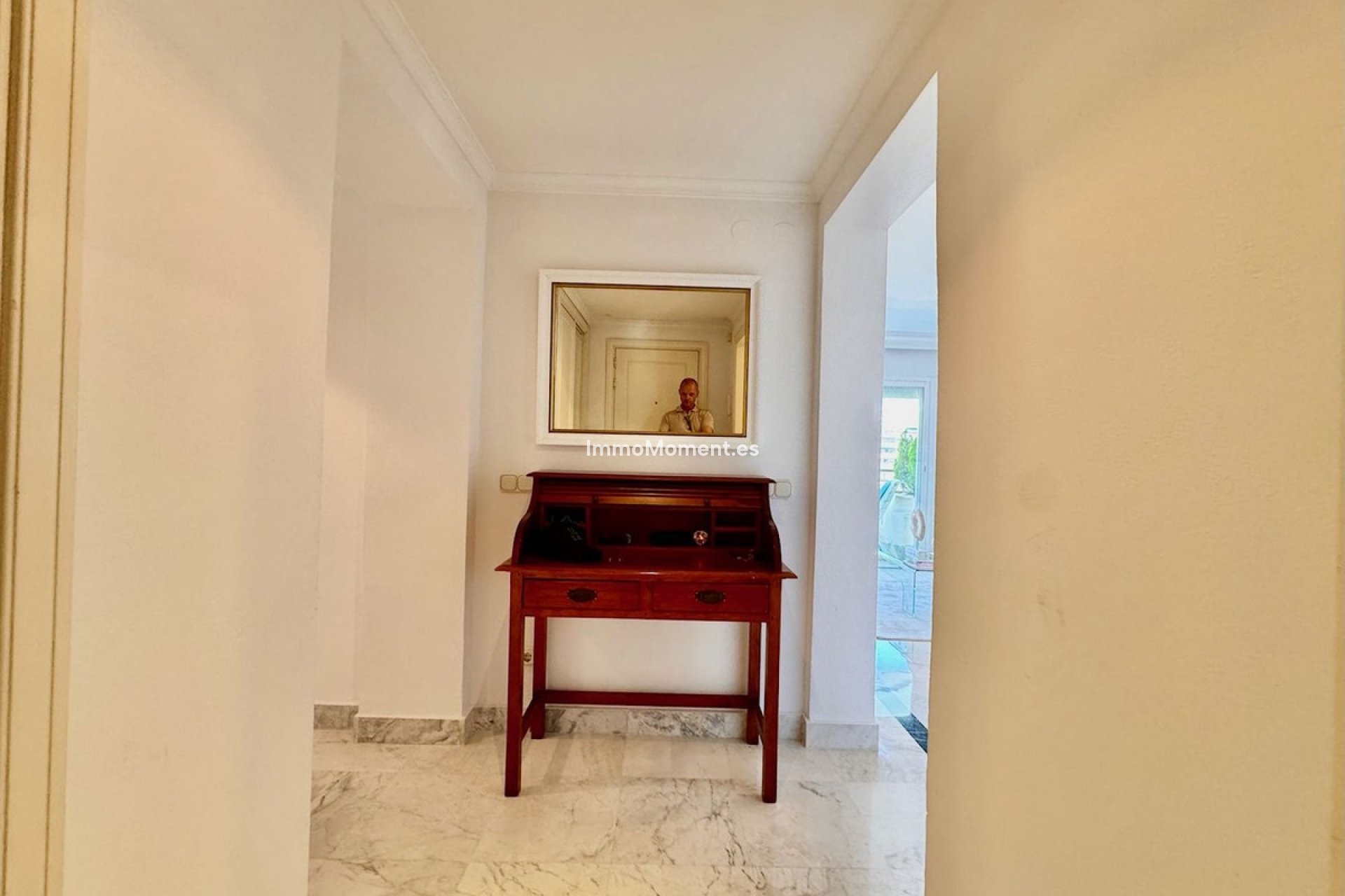 Resale - Apartment - Marbella - Puerto Banús