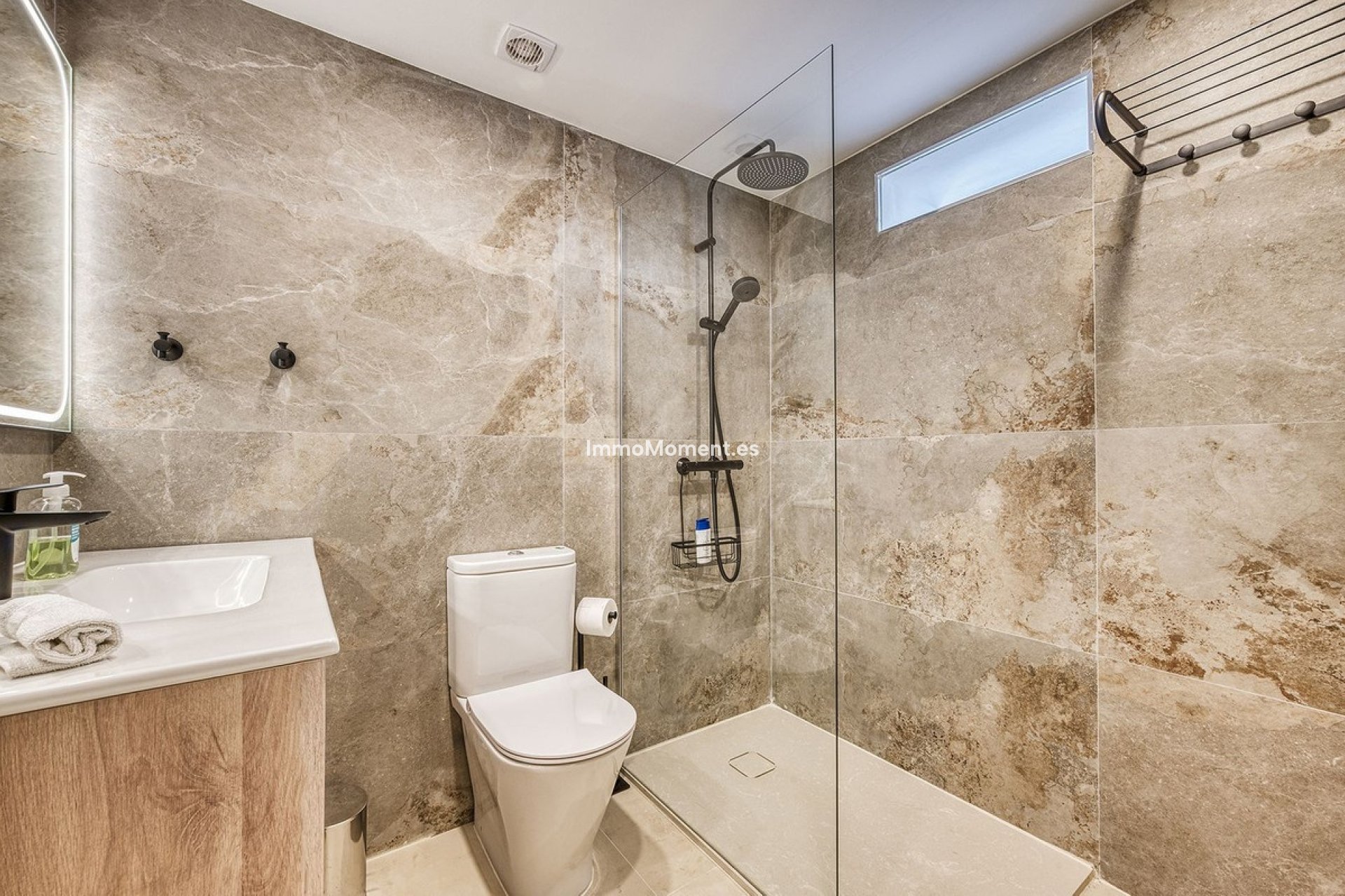 Resale - Apartment - Marbella - Puerto Banús