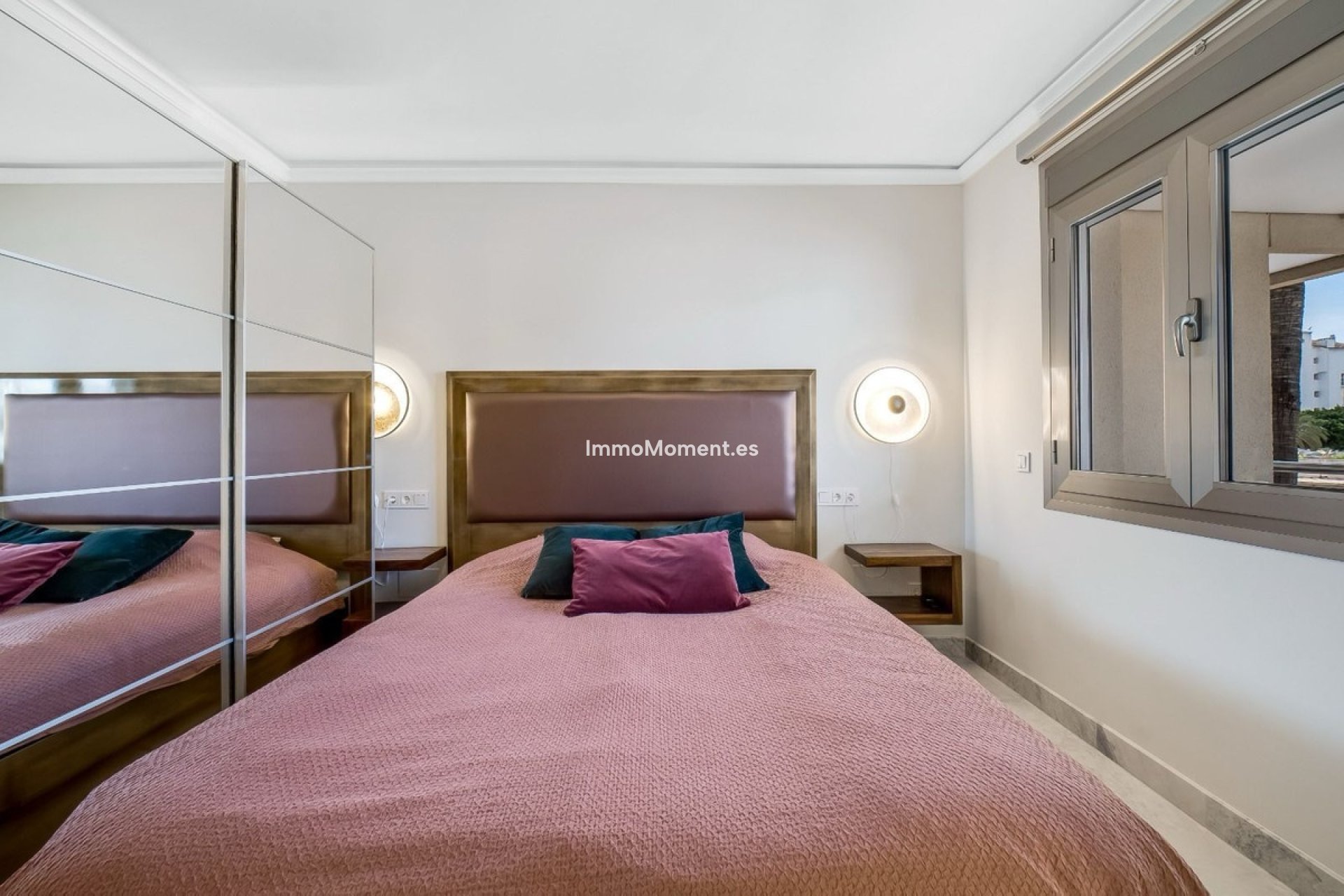 Resale - Apartment - Marbella - Puerto Banús