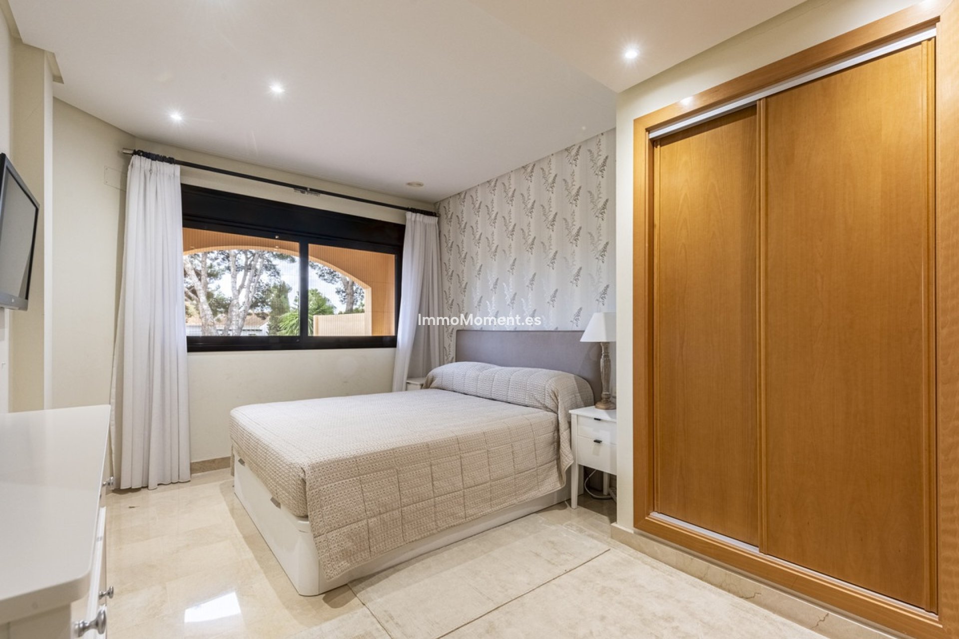Resale - Apartment - Marbella - Puerto Banús