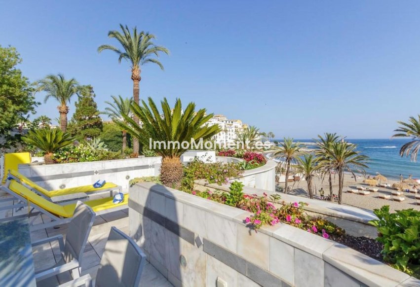 Resale - Apartment - Marbella - Puerto Banús