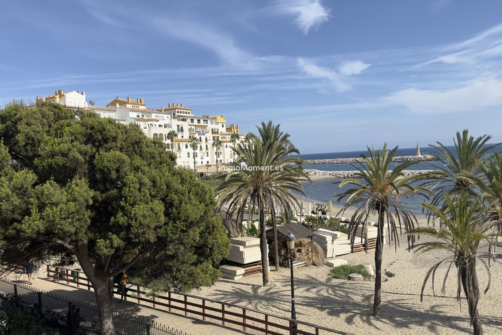 Resale - Apartment - Marbella - Puerto Banús