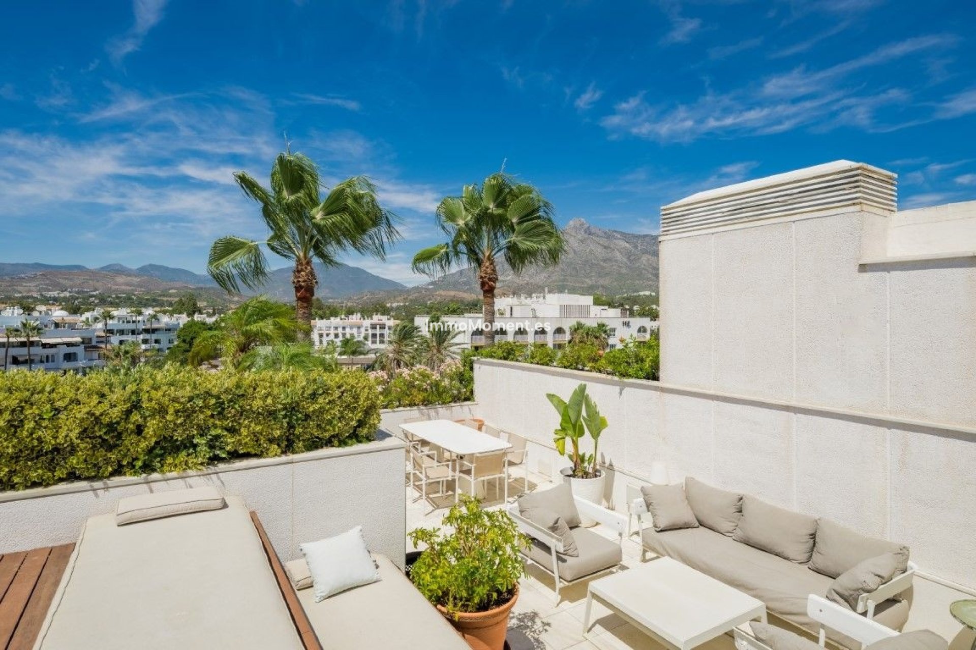 Resale - Apartment - Marbella - Puerto Banús