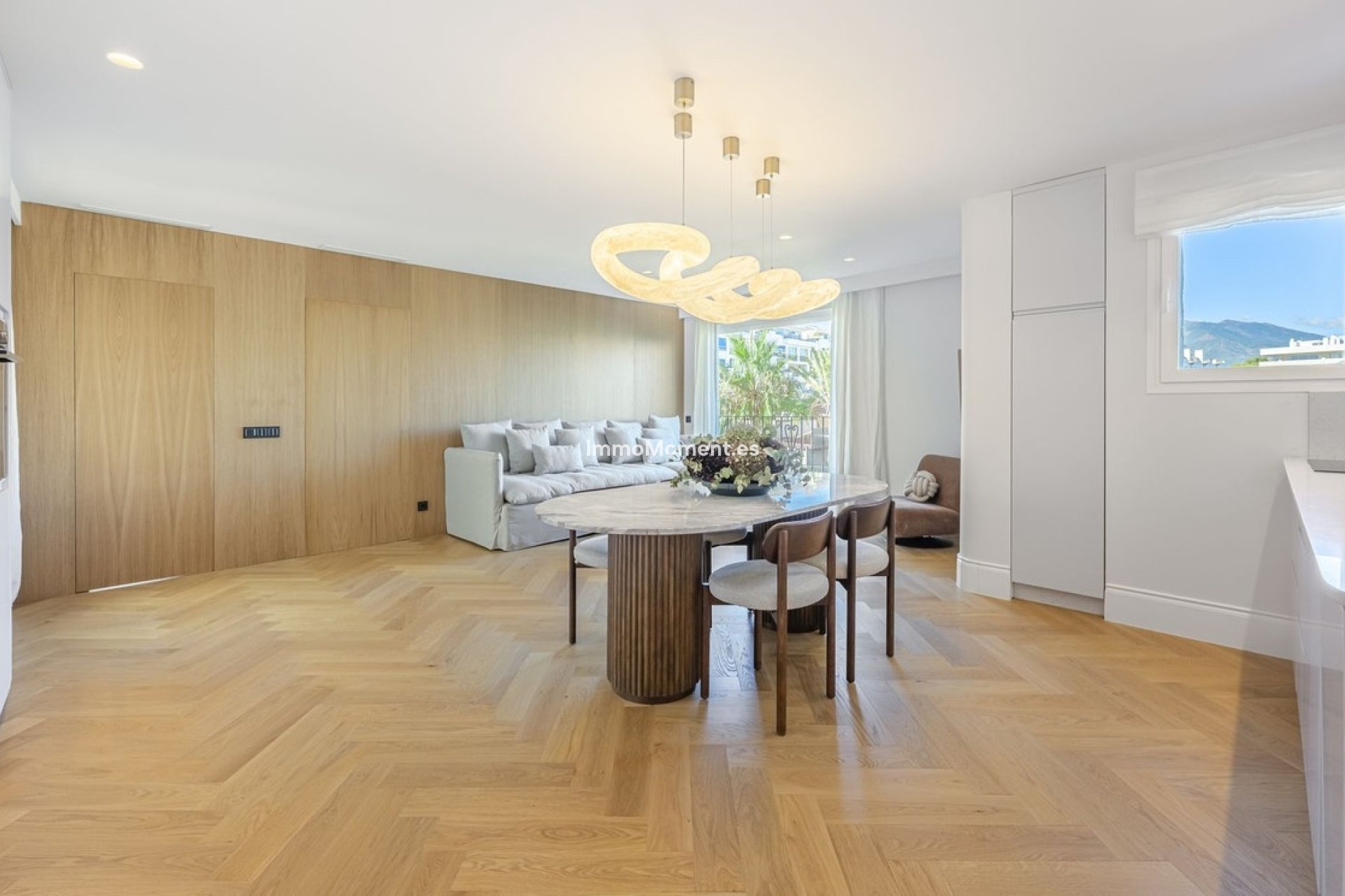 Resale - Apartment - Marbella - Puerto Banús