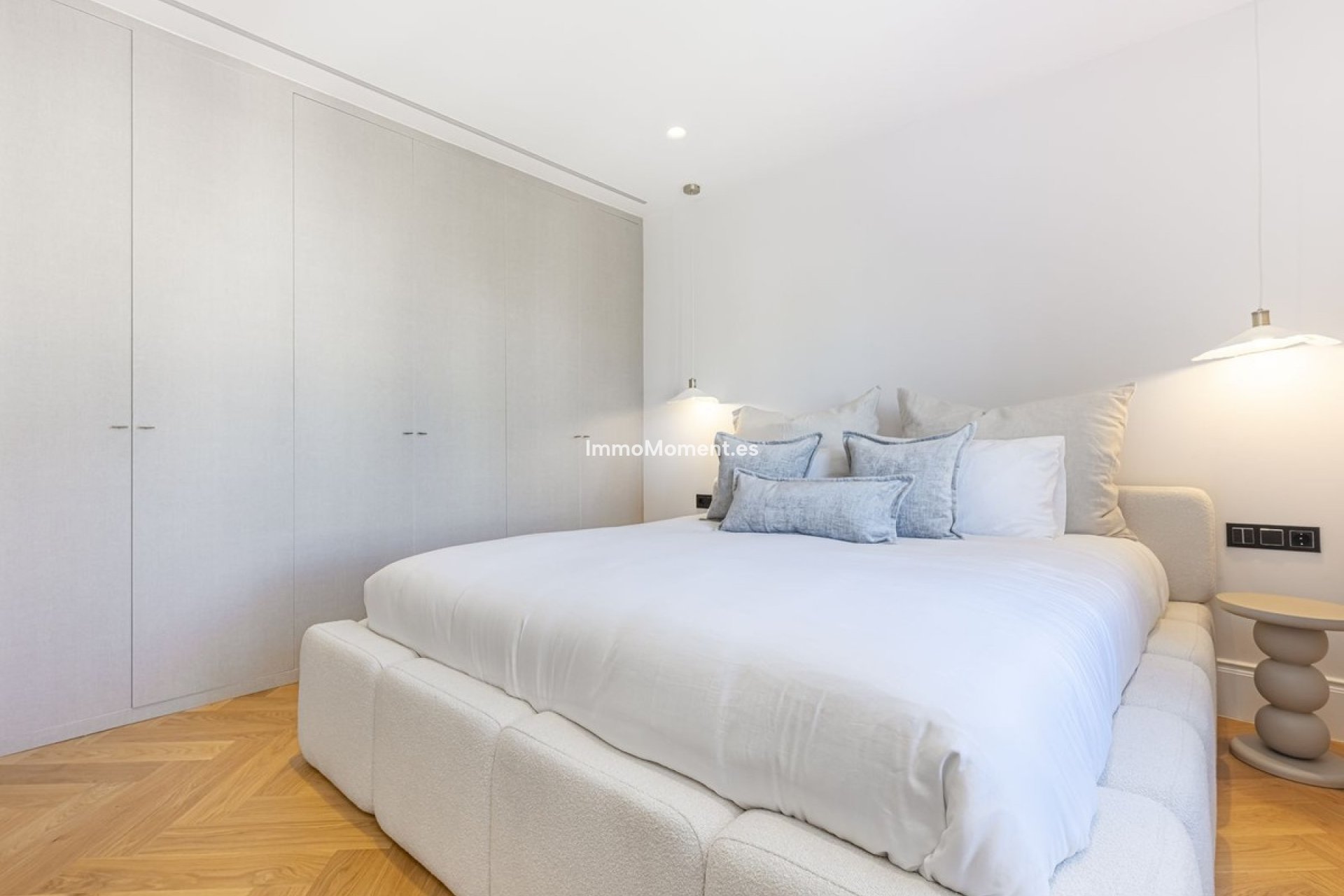 Resale - Apartment - Marbella - Puerto Banús