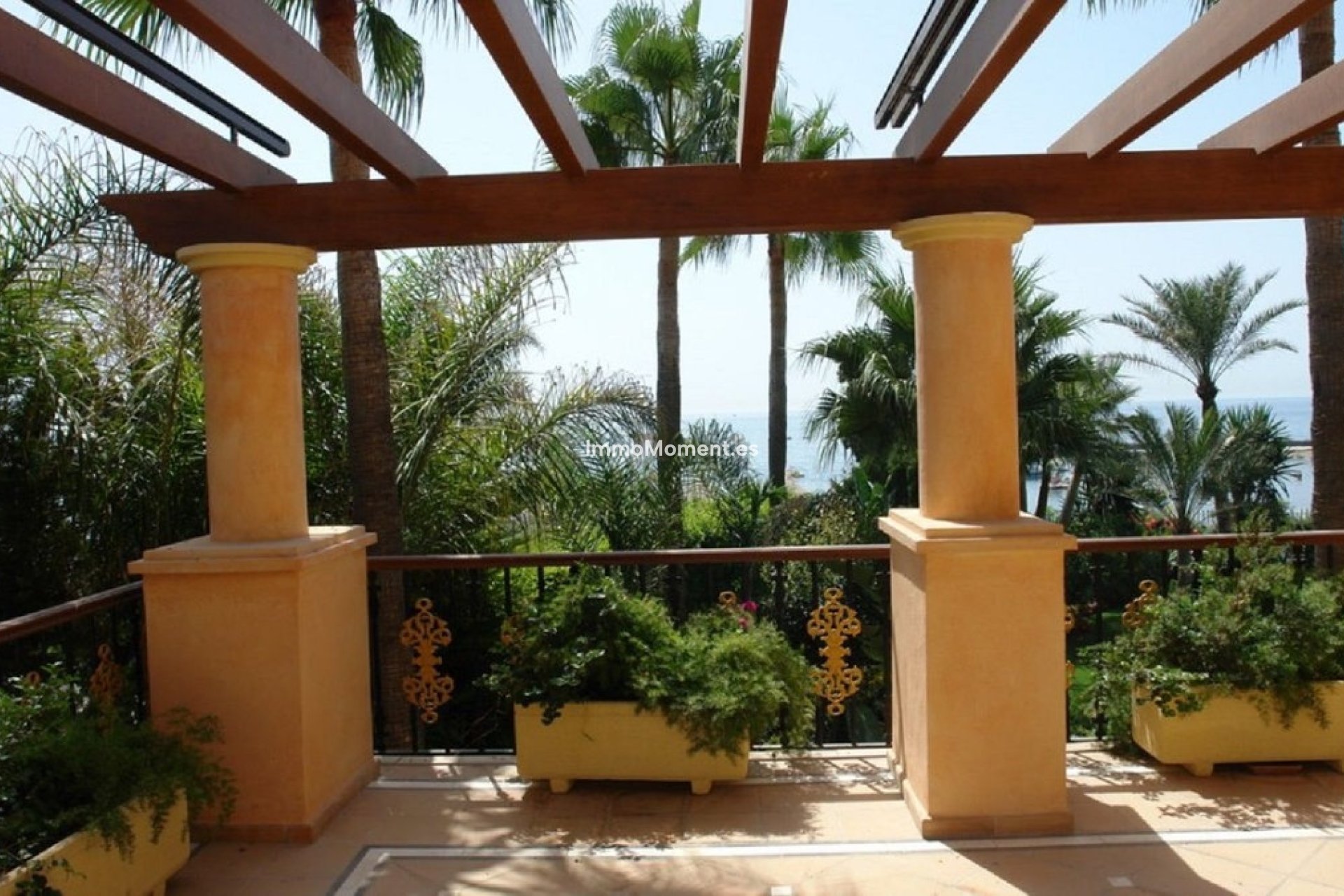 Resale - Apartment - Marbella - Puerto Banús