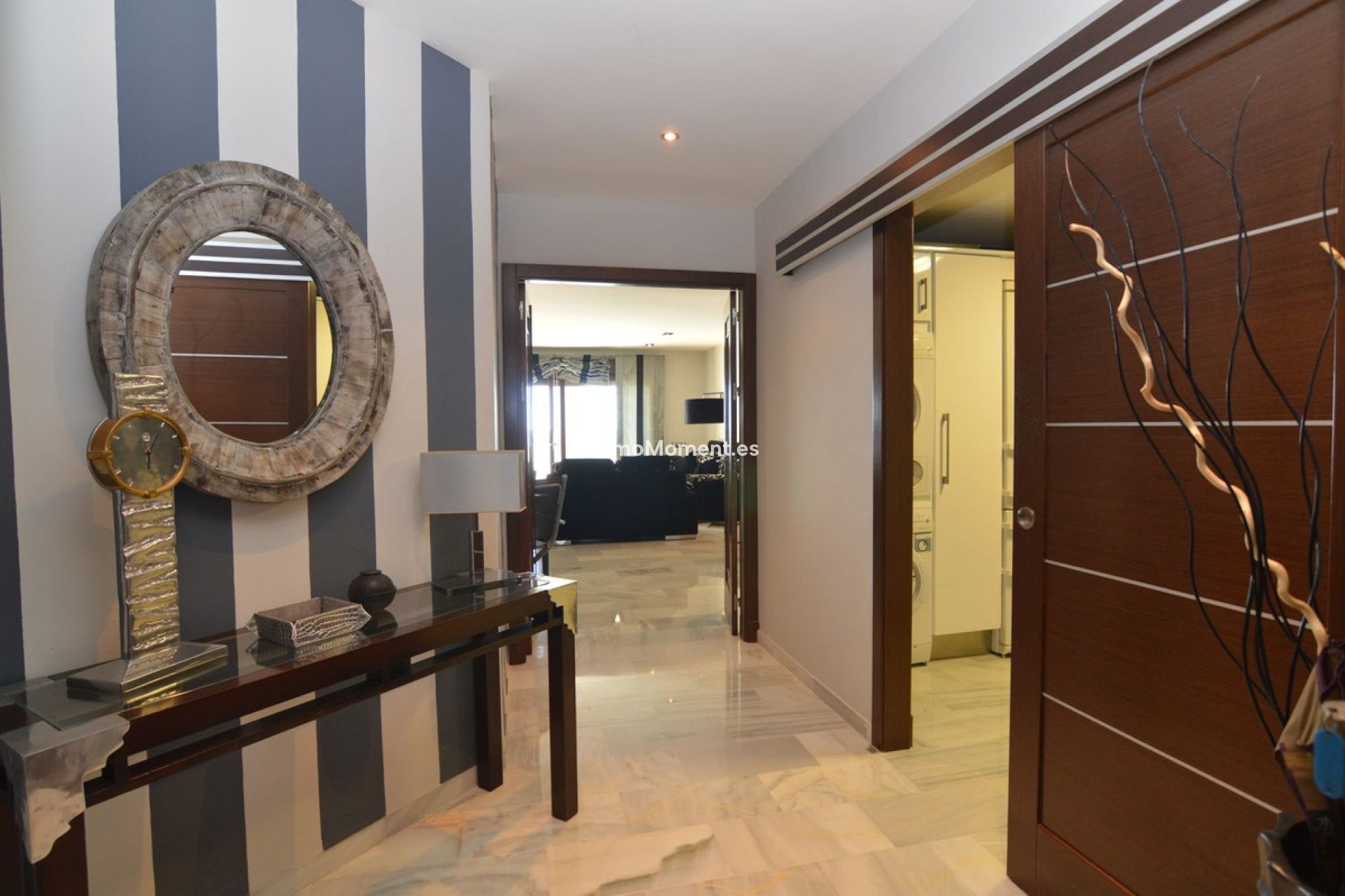 Resale - Apartment - Marbella - Puerto Banús