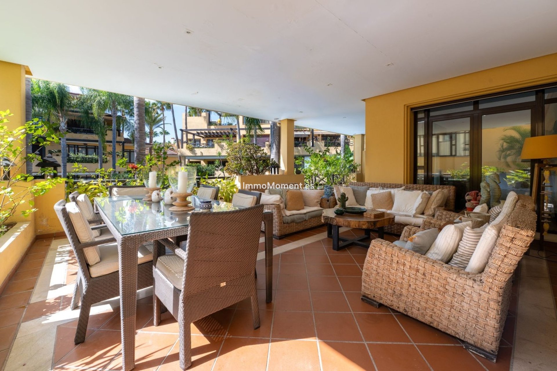 Resale - Apartment - Marbella - Puerto Banús