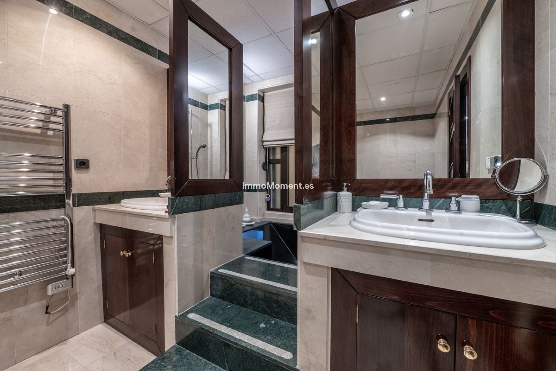 Resale - Apartment - Marbella - Puerto Banús