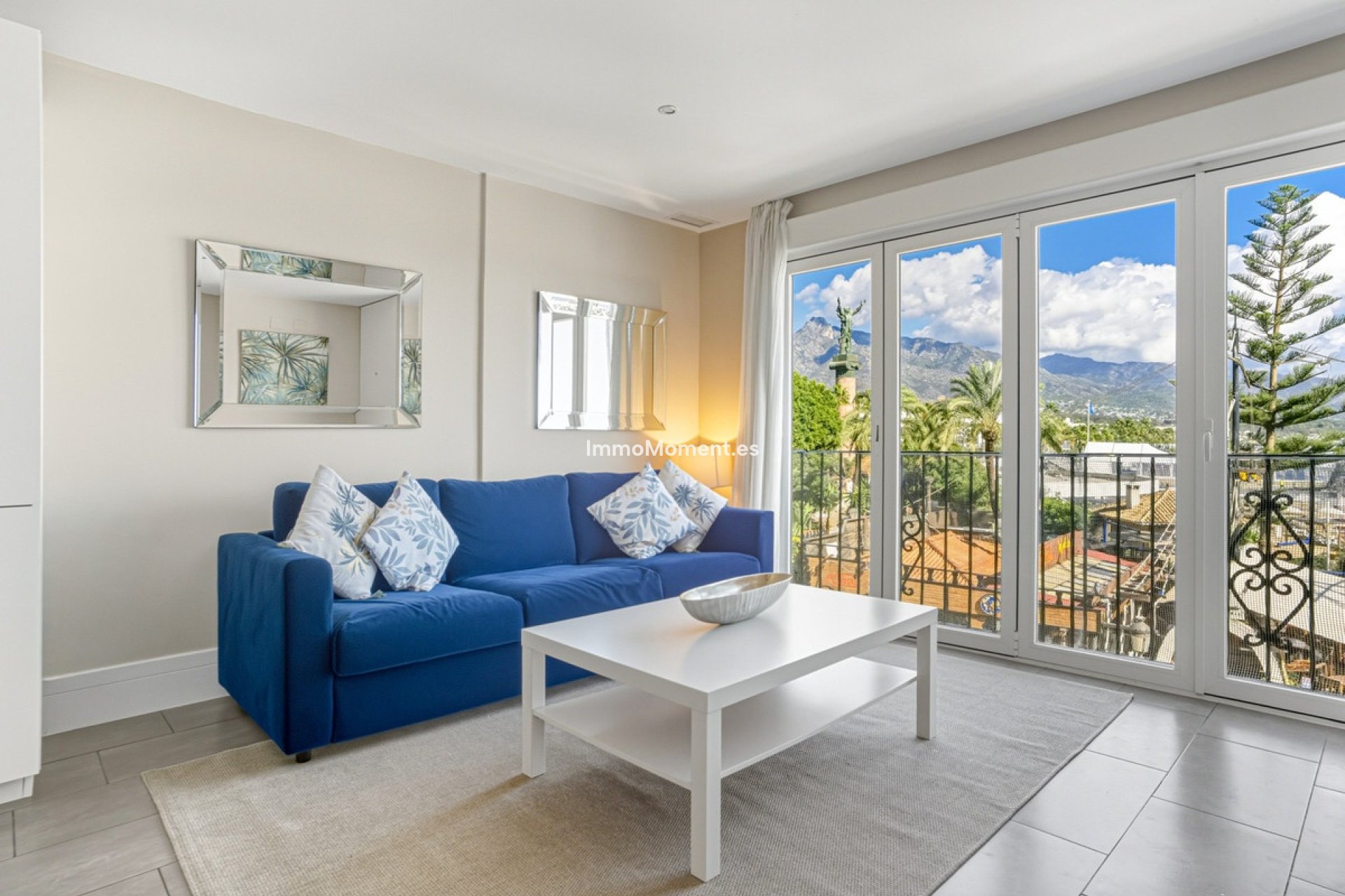 Resale - Apartment - Marbella - Puerto Banús