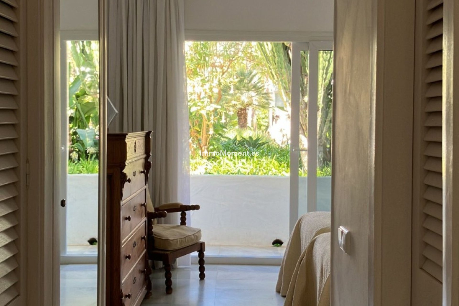 Resale - Apartment - Marbella - Puerto Banús