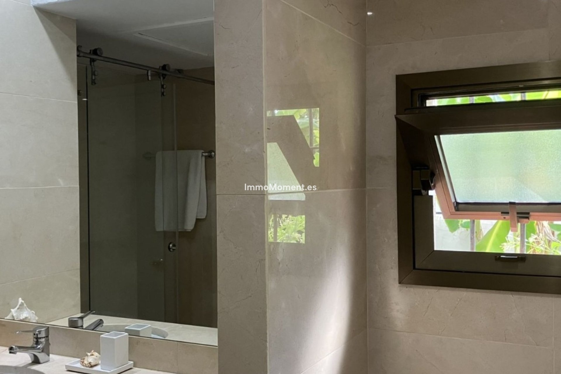 Resale - Apartment - Marbella - Puerto Banús