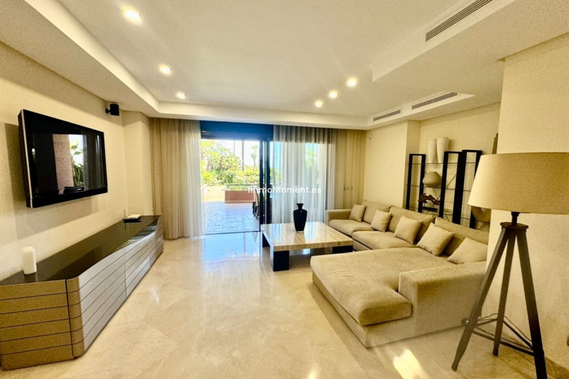 Resale - Apartment - Marbella - Puerto Banús