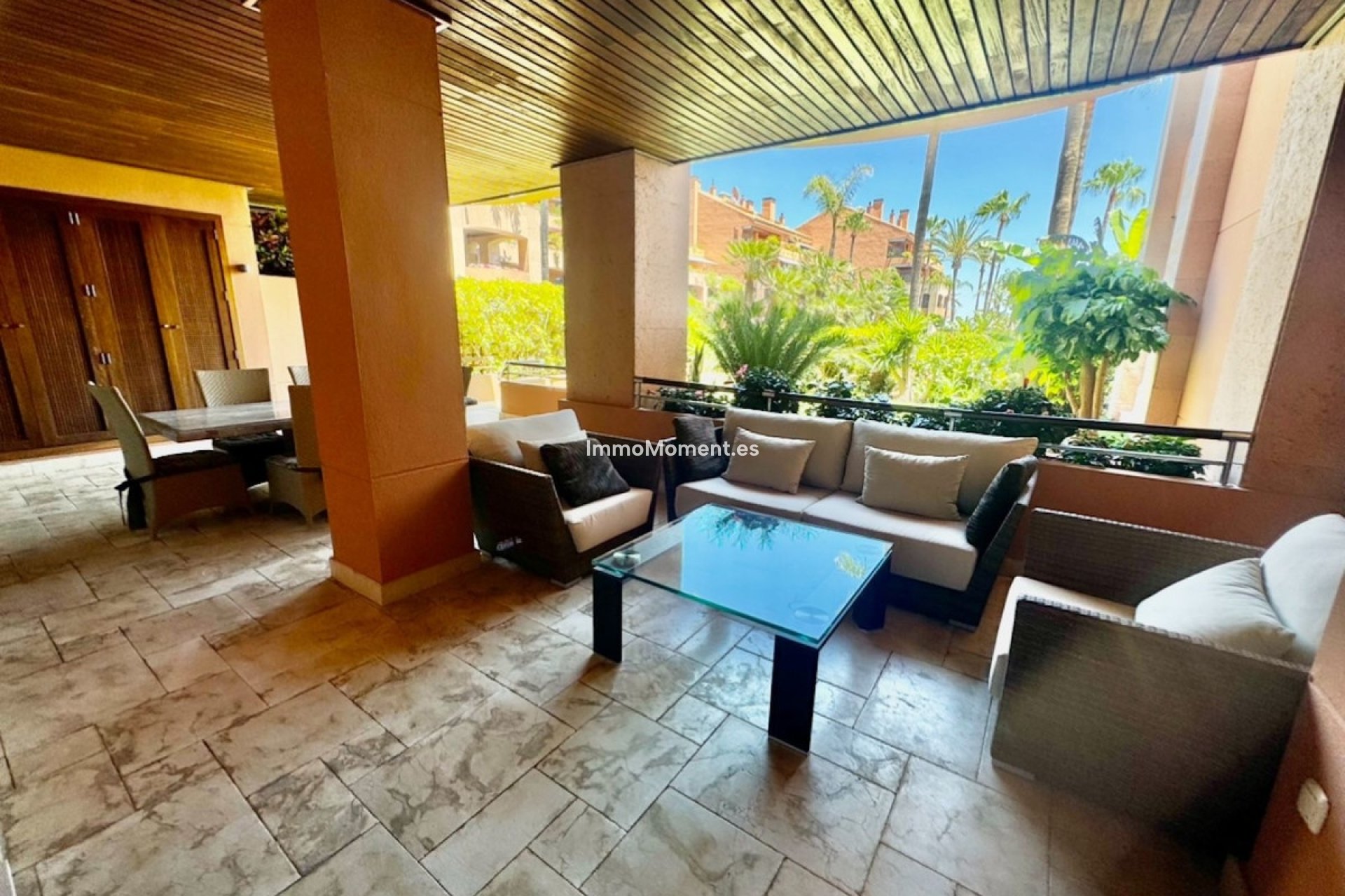 Resale - Apartment - Marbella - Puerto Banús