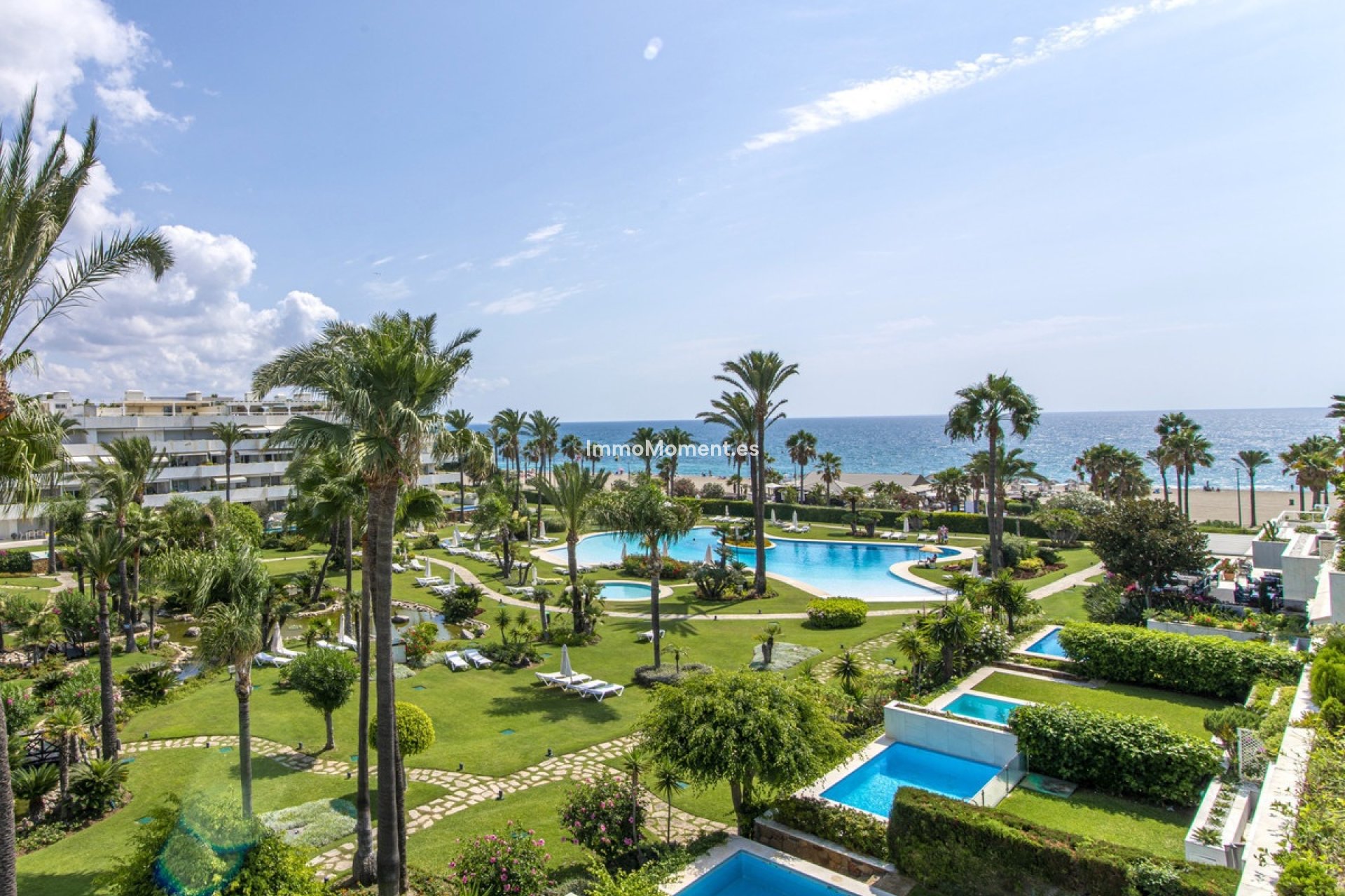 Resale - Apartment - Marbella - Puerto Banús