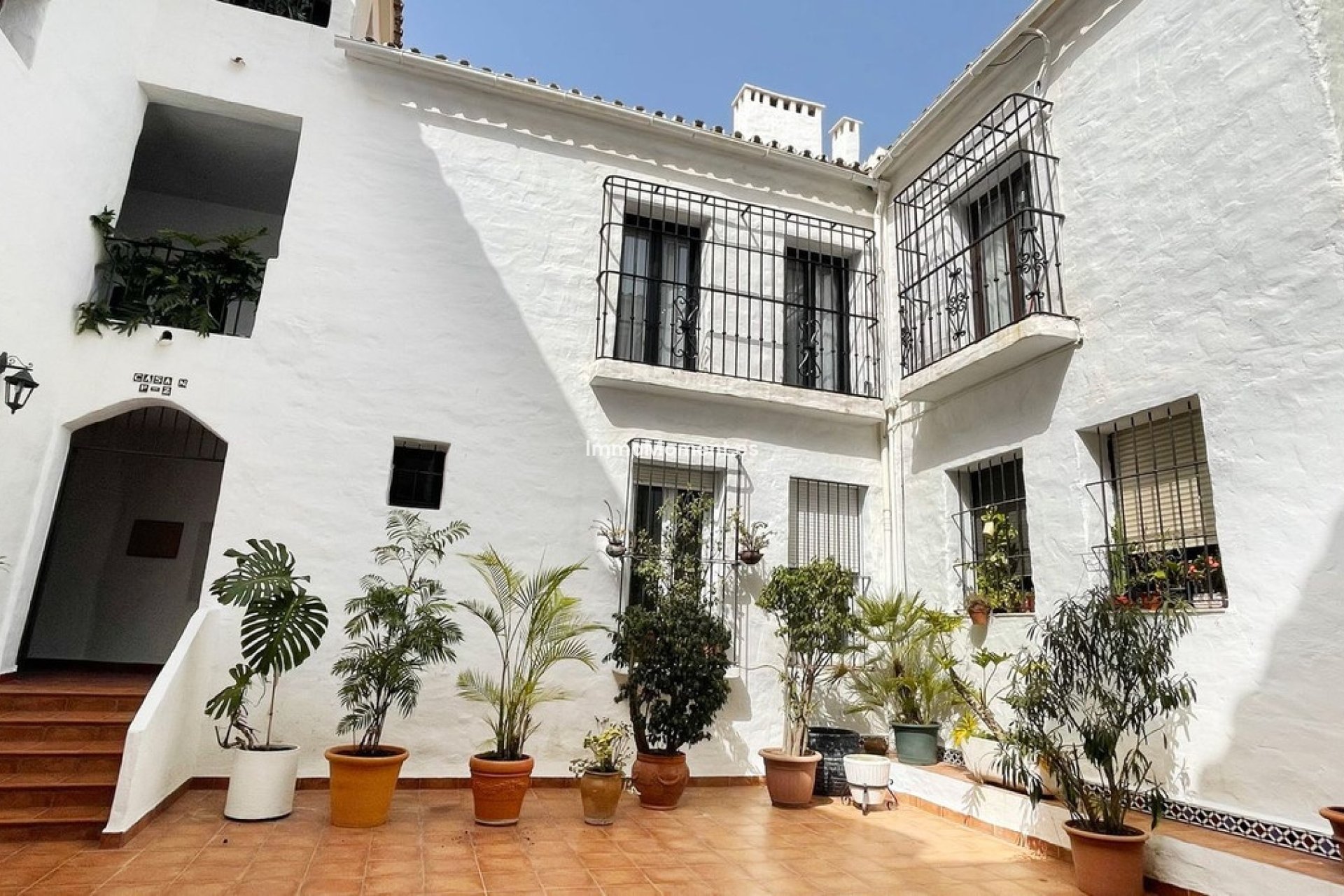 Resale - Apartment - Marbella - Puerto Banús