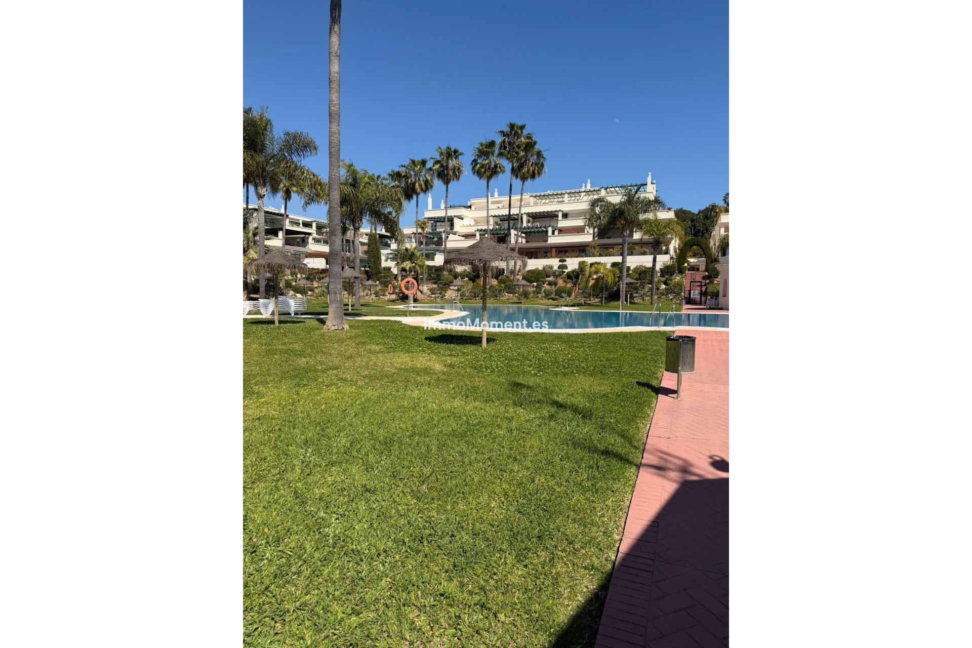 Resale - Apartment - Marbella - Puerto Banús