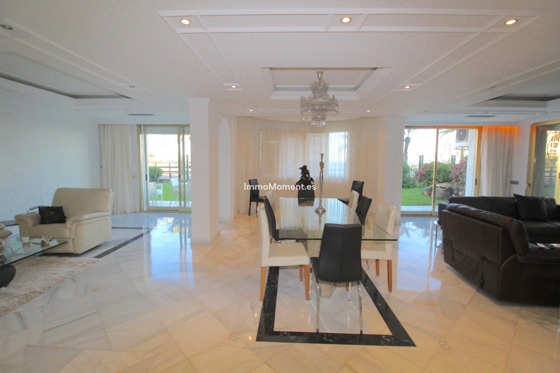 Resale - Apartment - Marbella - Puerto Banús