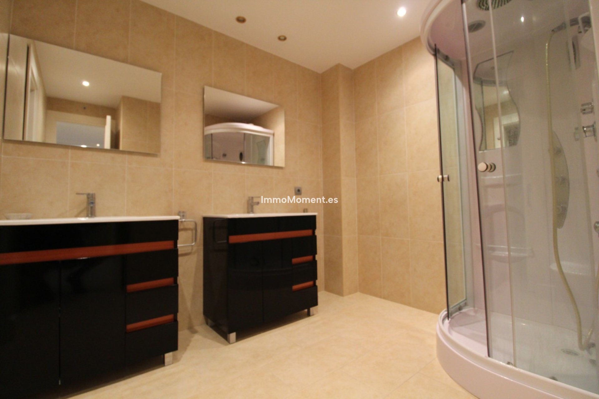 Resale - Apartment - Marbella - Puerto Banús