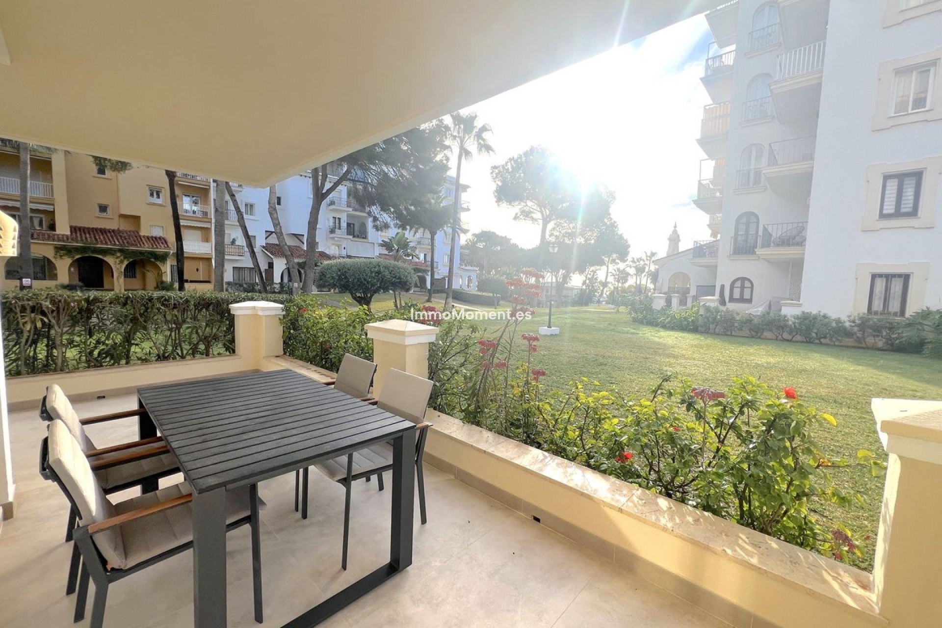Resale - Apartment - Marbella - Puerto Banús