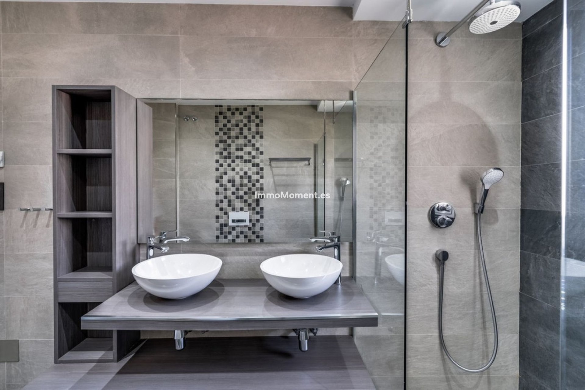 Resale - Apartment - Marbella - Puerto Banús