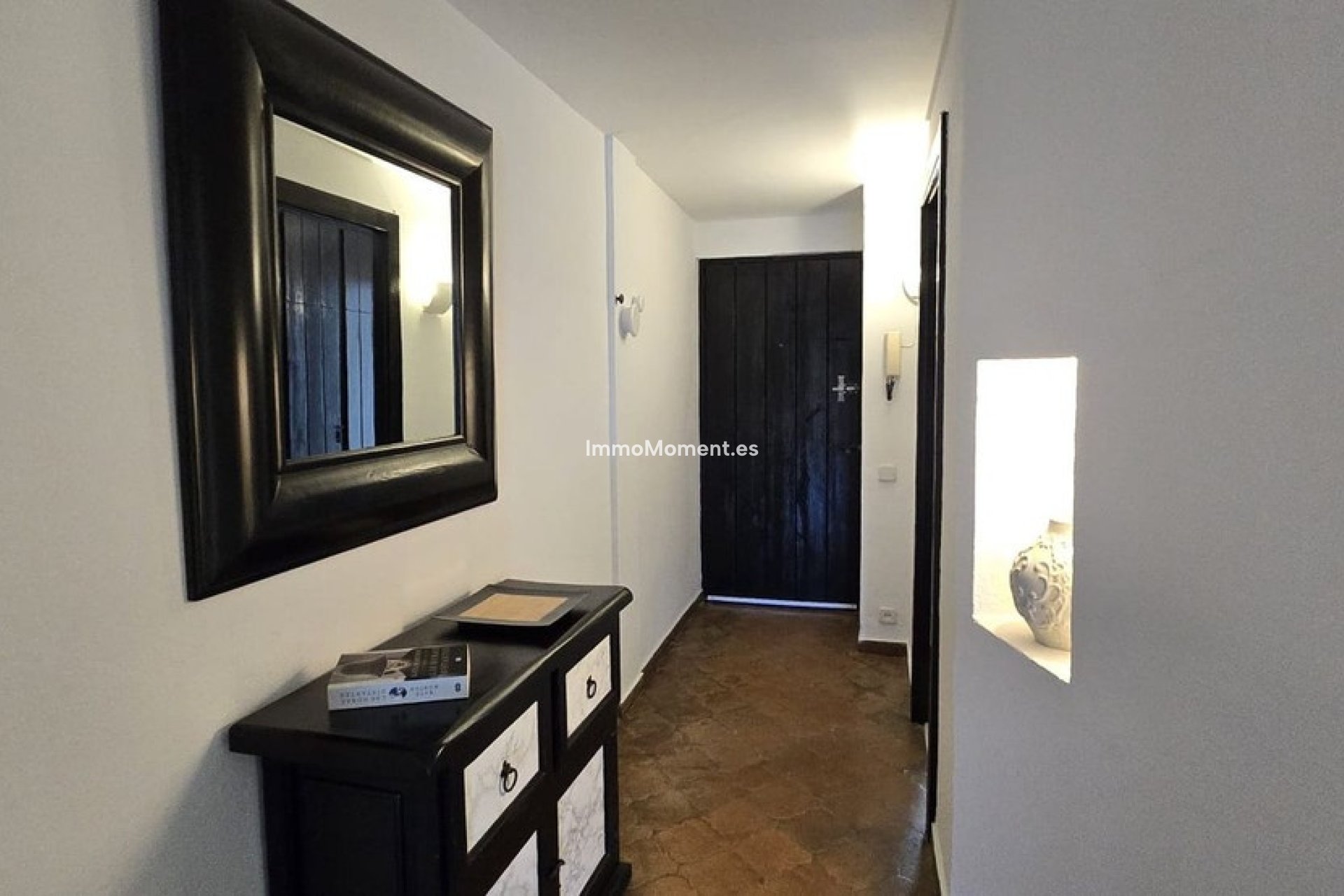 Resale - Apartment - Marbella - Puerto Banús