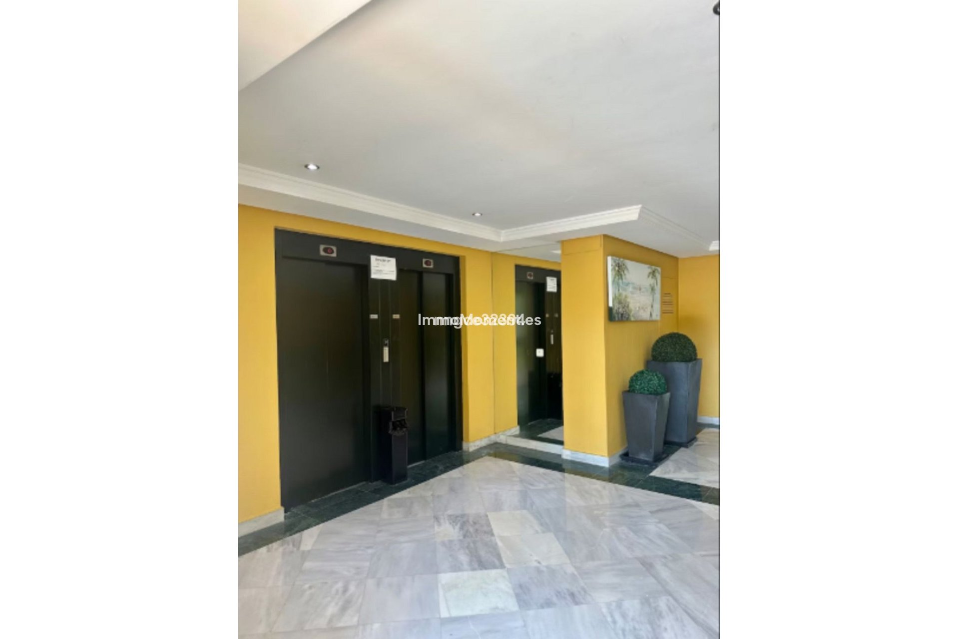 Resale - Apartment - Marbella - Puerto Banús