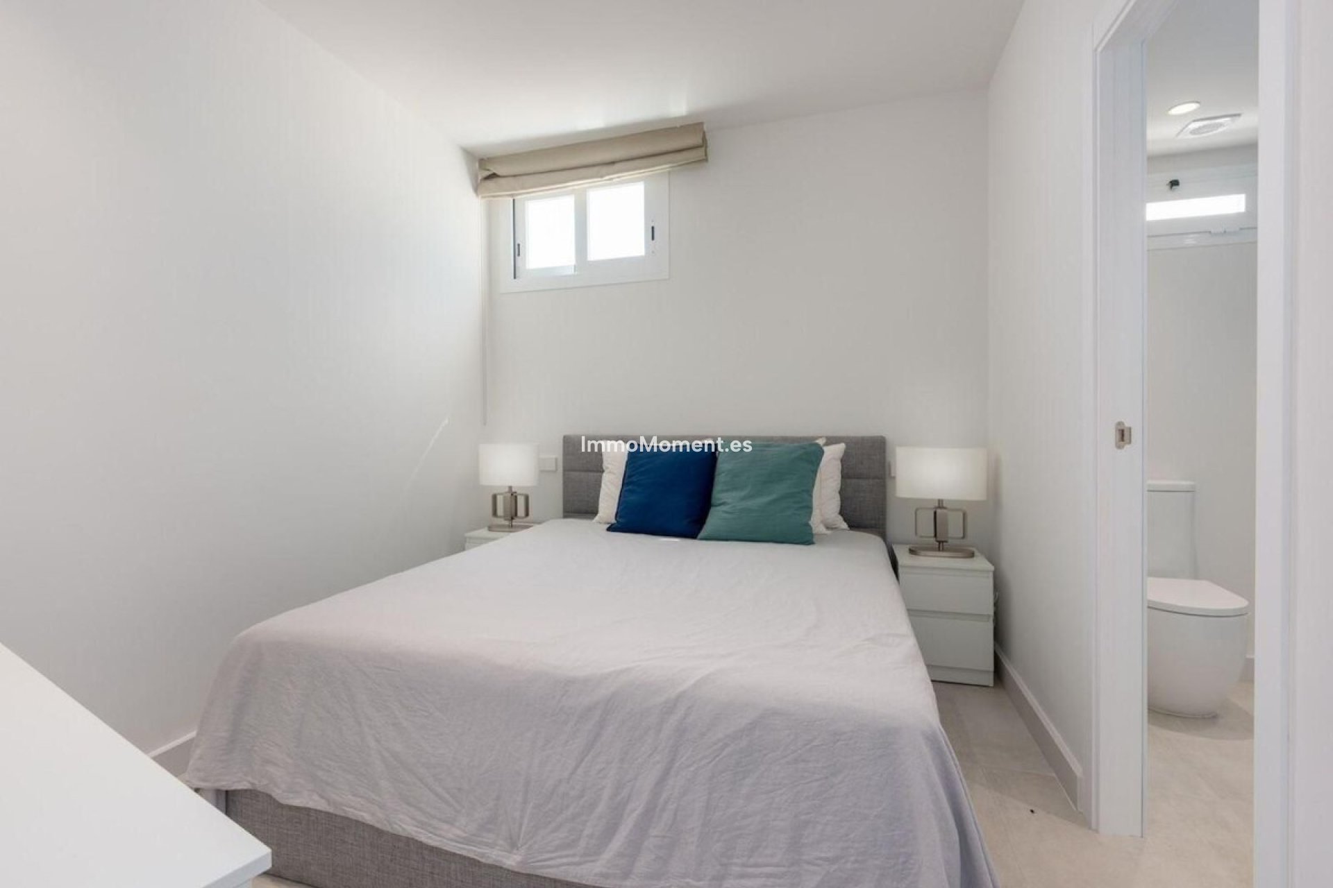 Resale - Apartment - Marbella - Puerto Banús