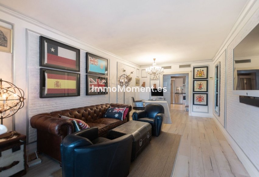 Resale - Apartment - Marbella - Puerto Banús