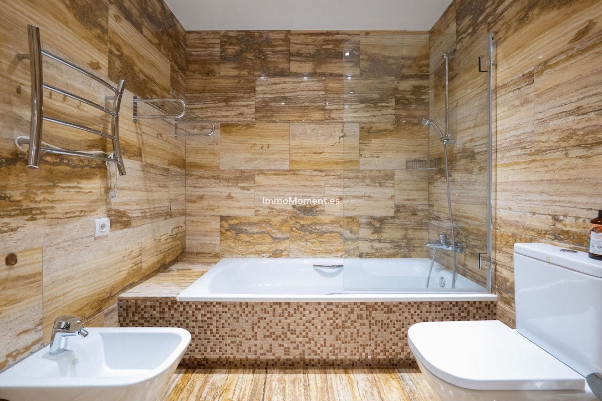 Resale - Apartment - Marbella - Puerto Banús