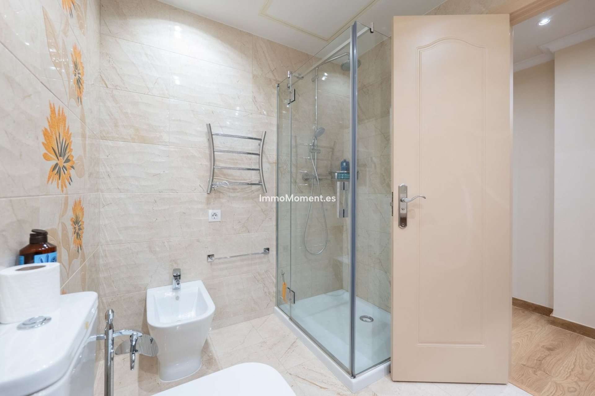 Resale - Apartment - Marbella - Puerto Banús