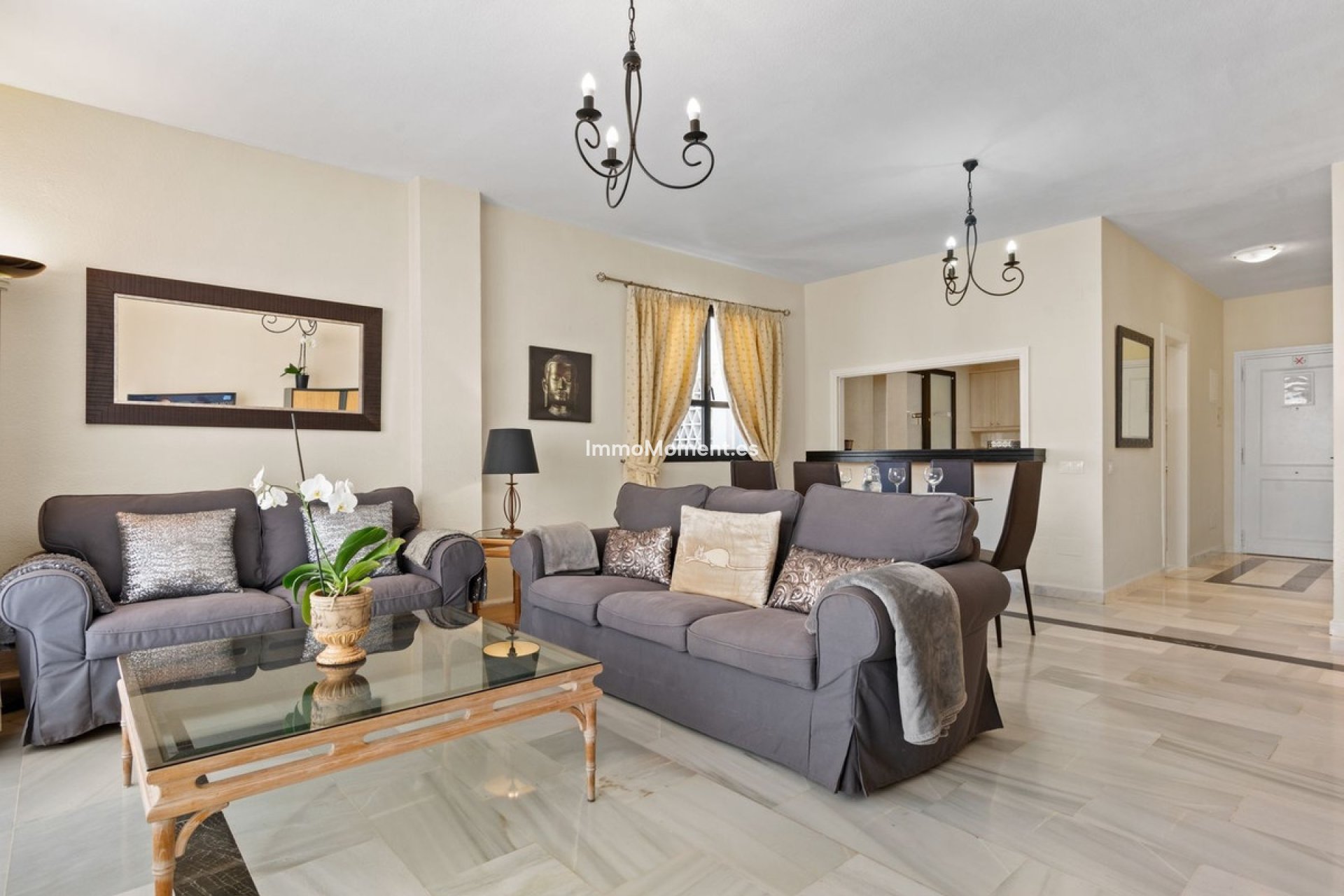 Resale - Apartment - Marbella - Puerto Banús