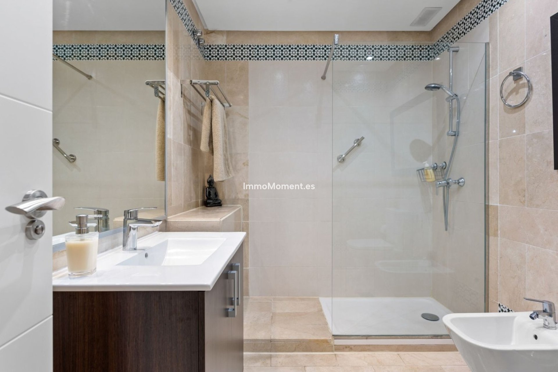 Resale - Apartment - Marbella - Puerto Banús