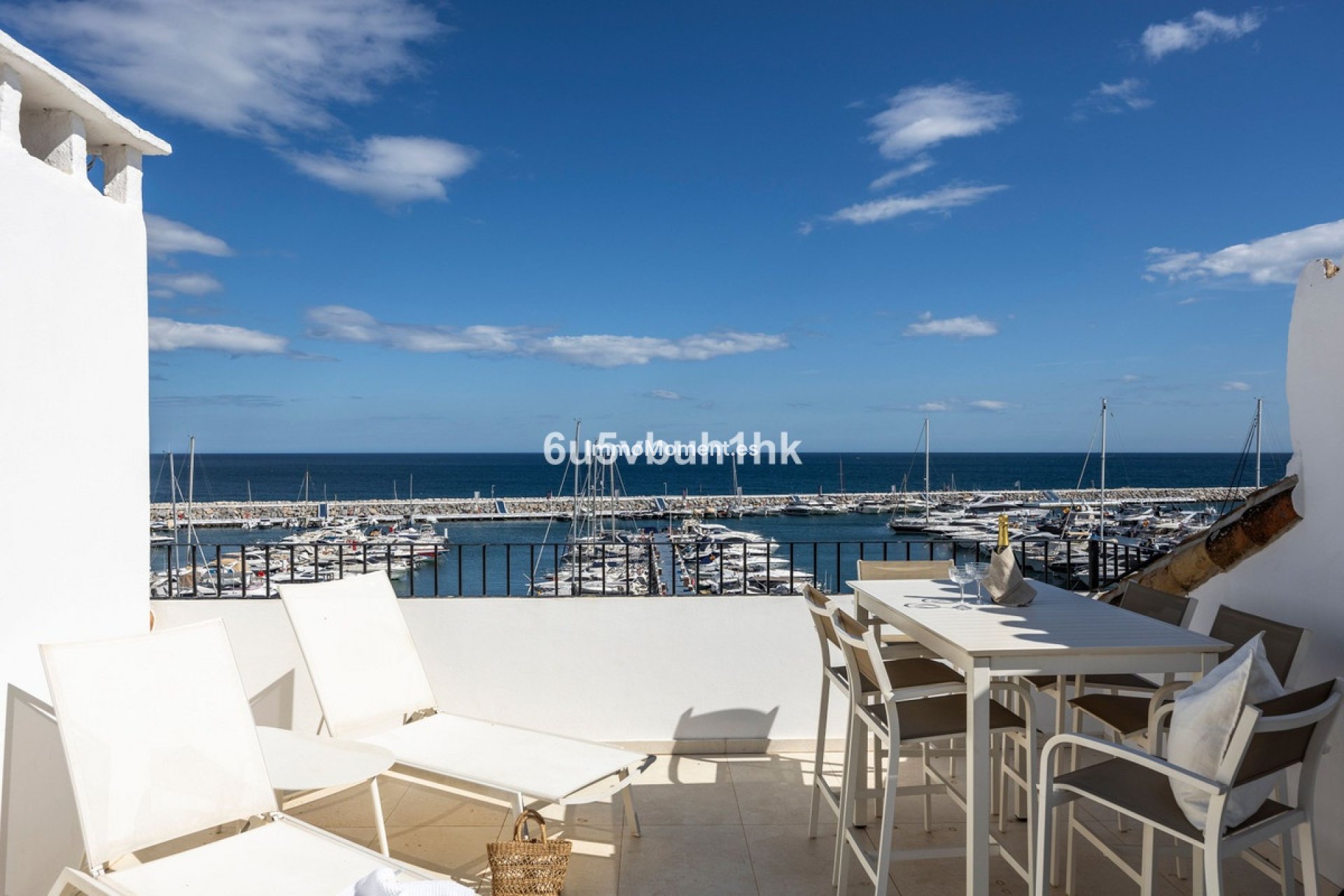 Resale - Apartment - Marbella - Puerto Banús