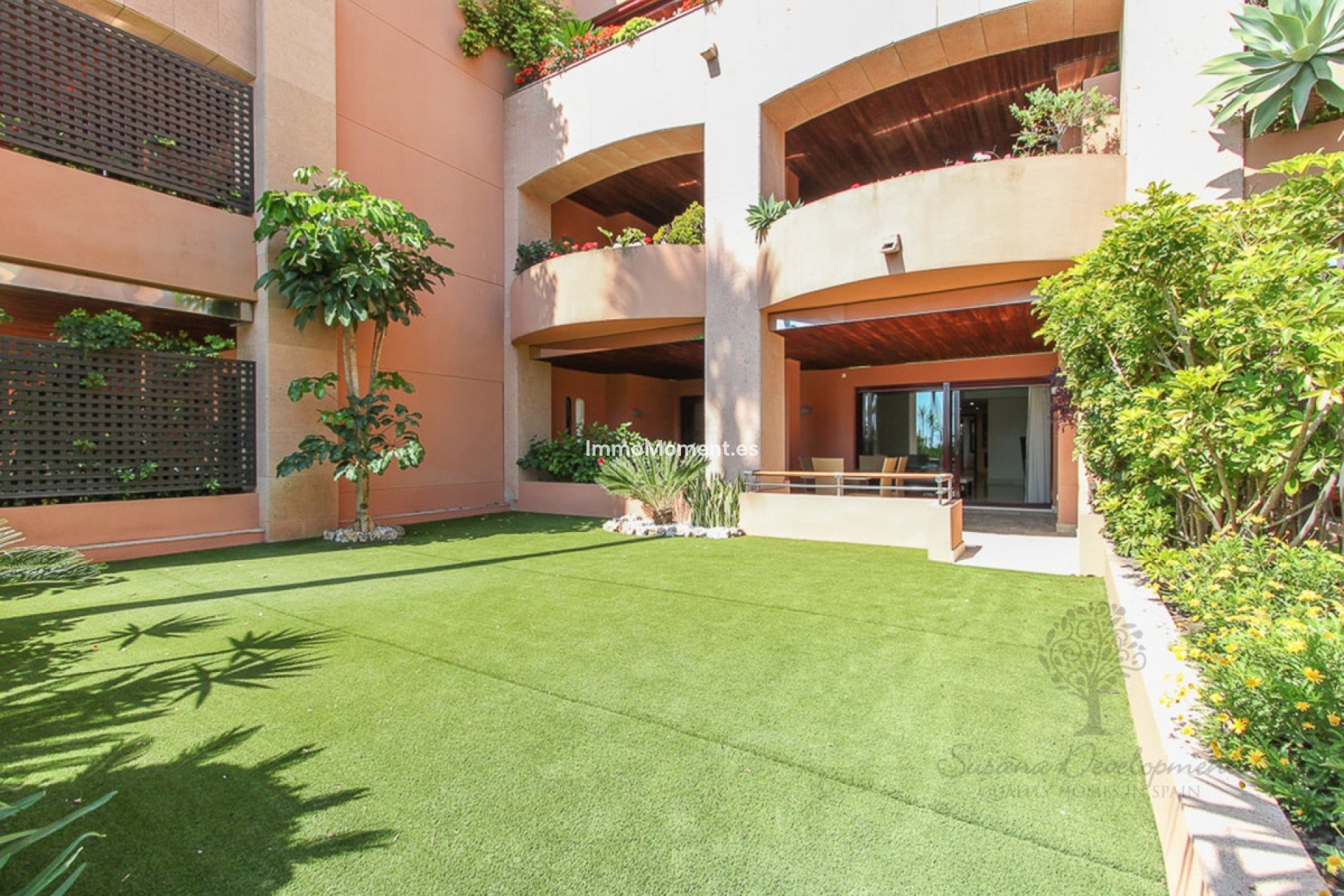 Resale - Apartment - Marbella - Puerto Banús