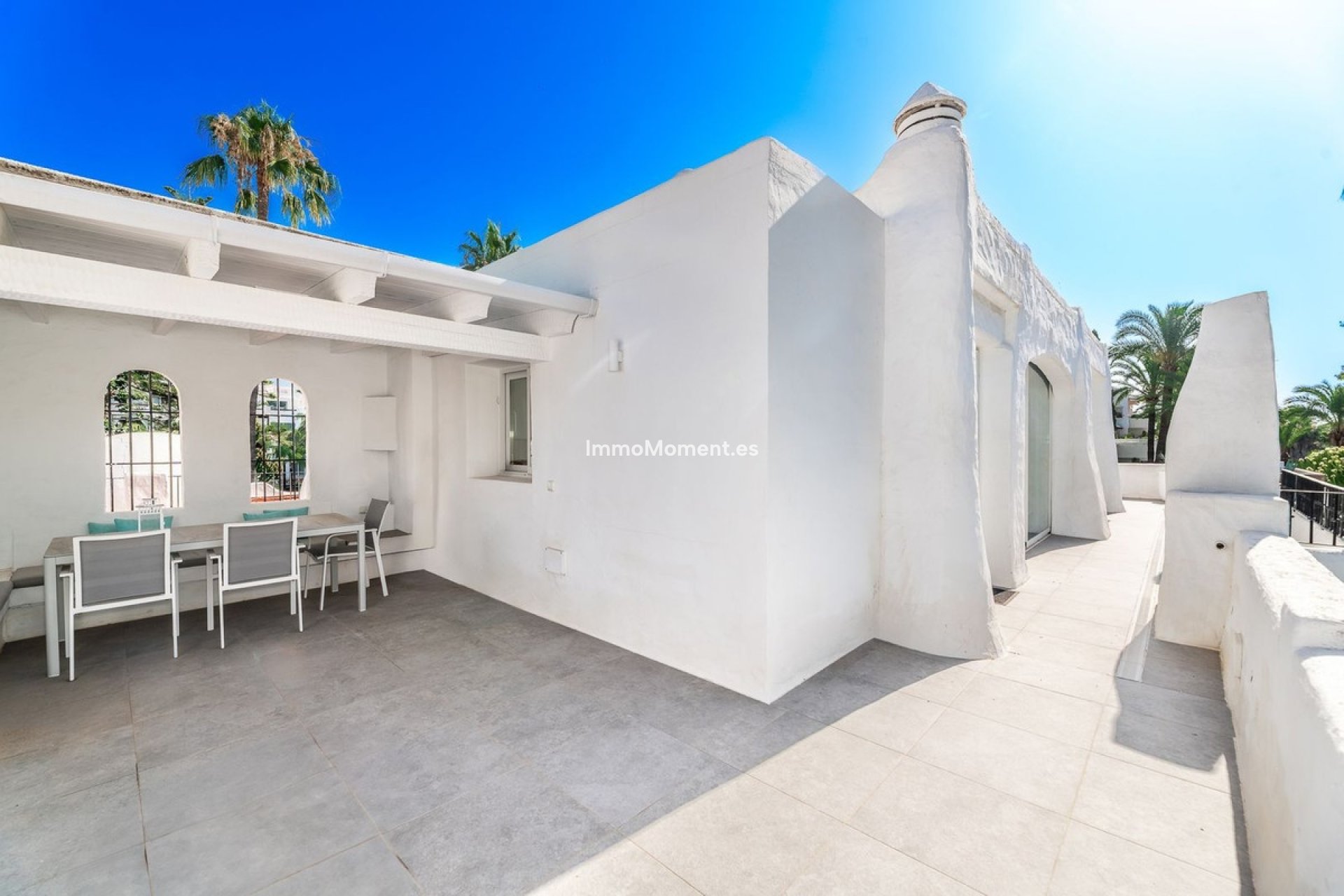 Resale - Apartment - Marbella - Puerto Banús