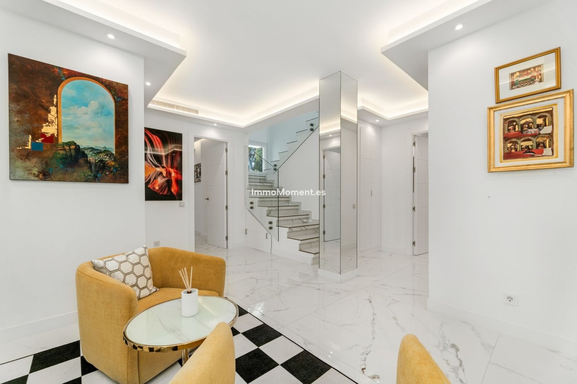 Resale - Apartment - Marbella - Puerto Banús