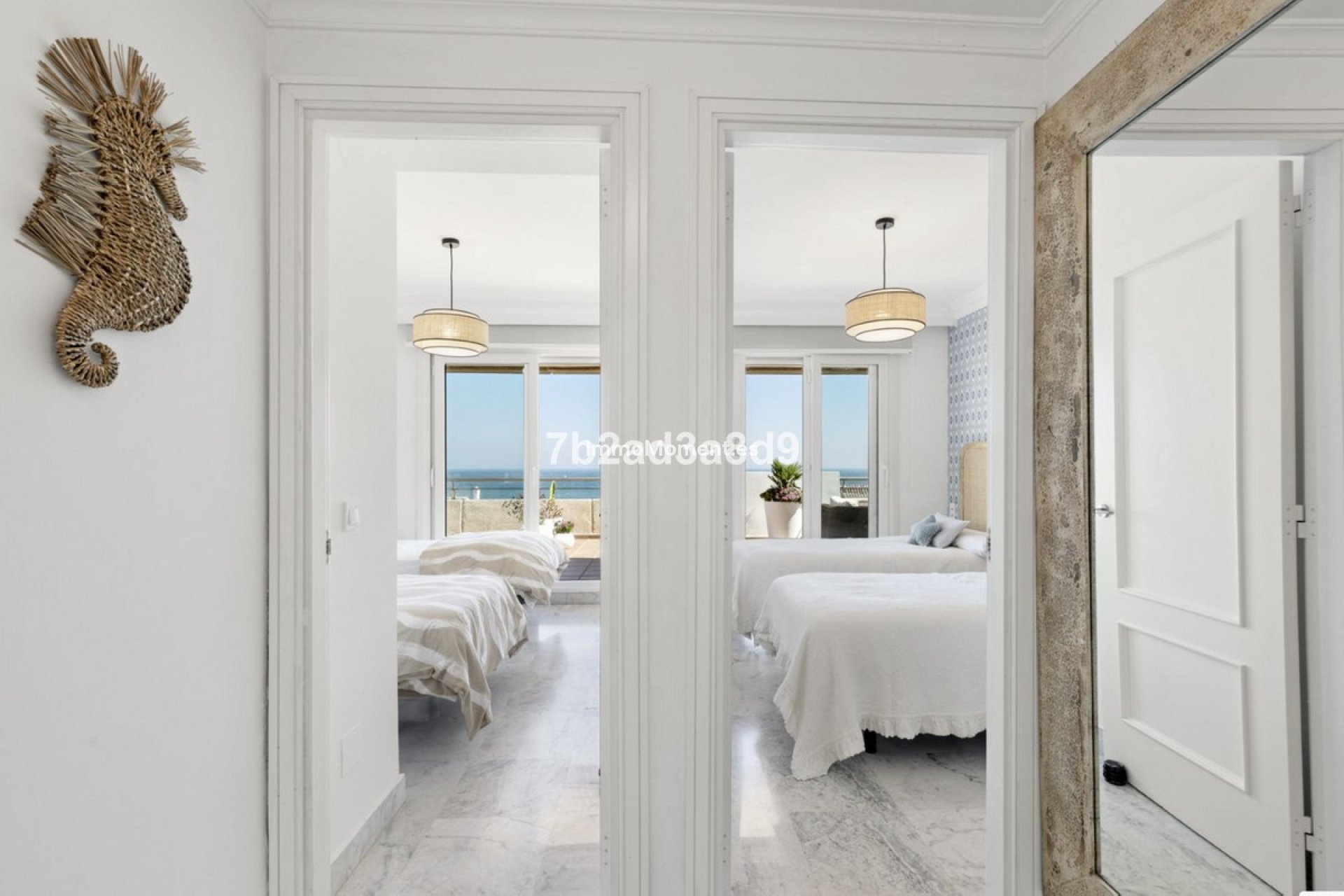 Resale - Apartment - Marbella - Puerto Banús