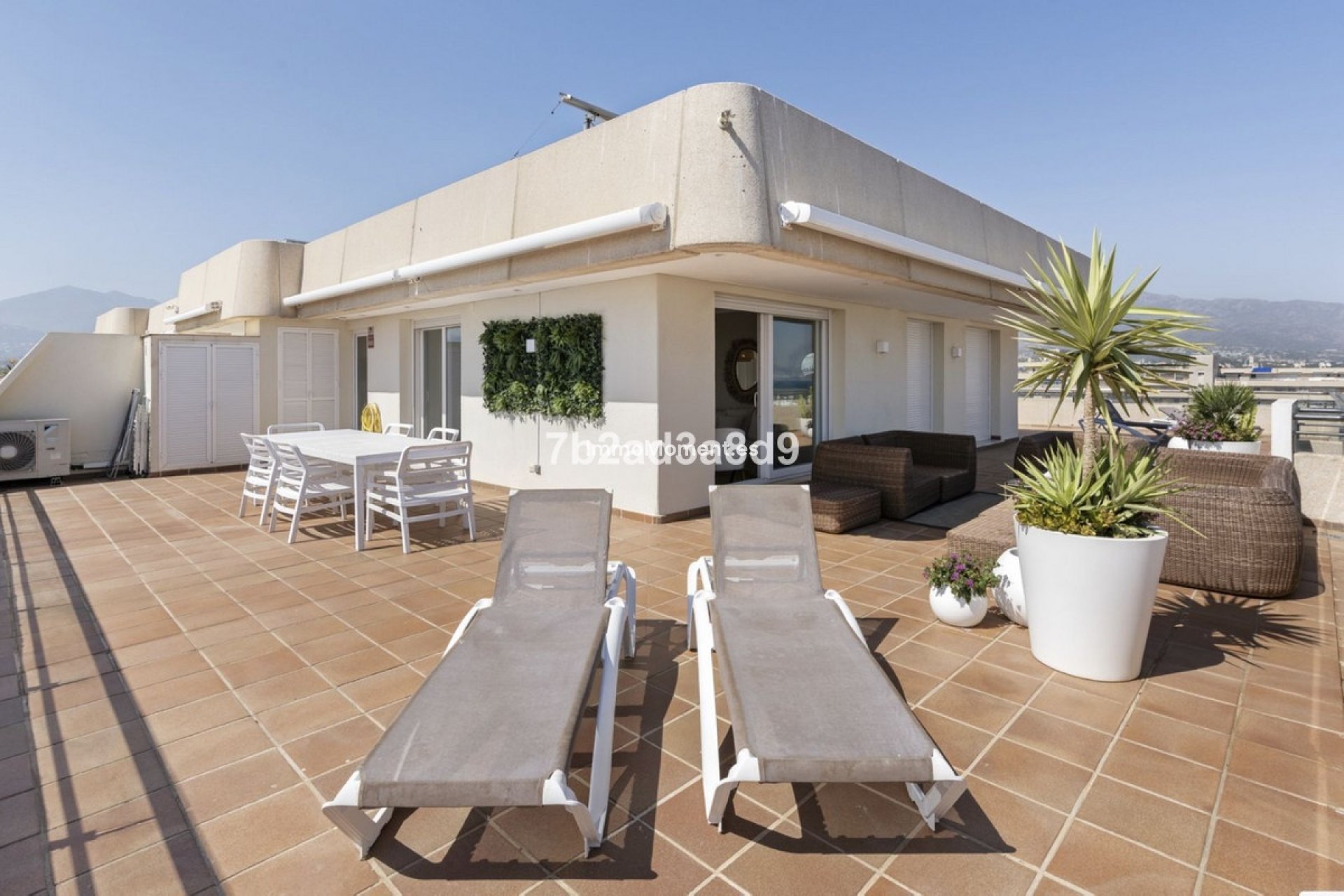 Resale - Apartment - Marbella - Puerto Banús