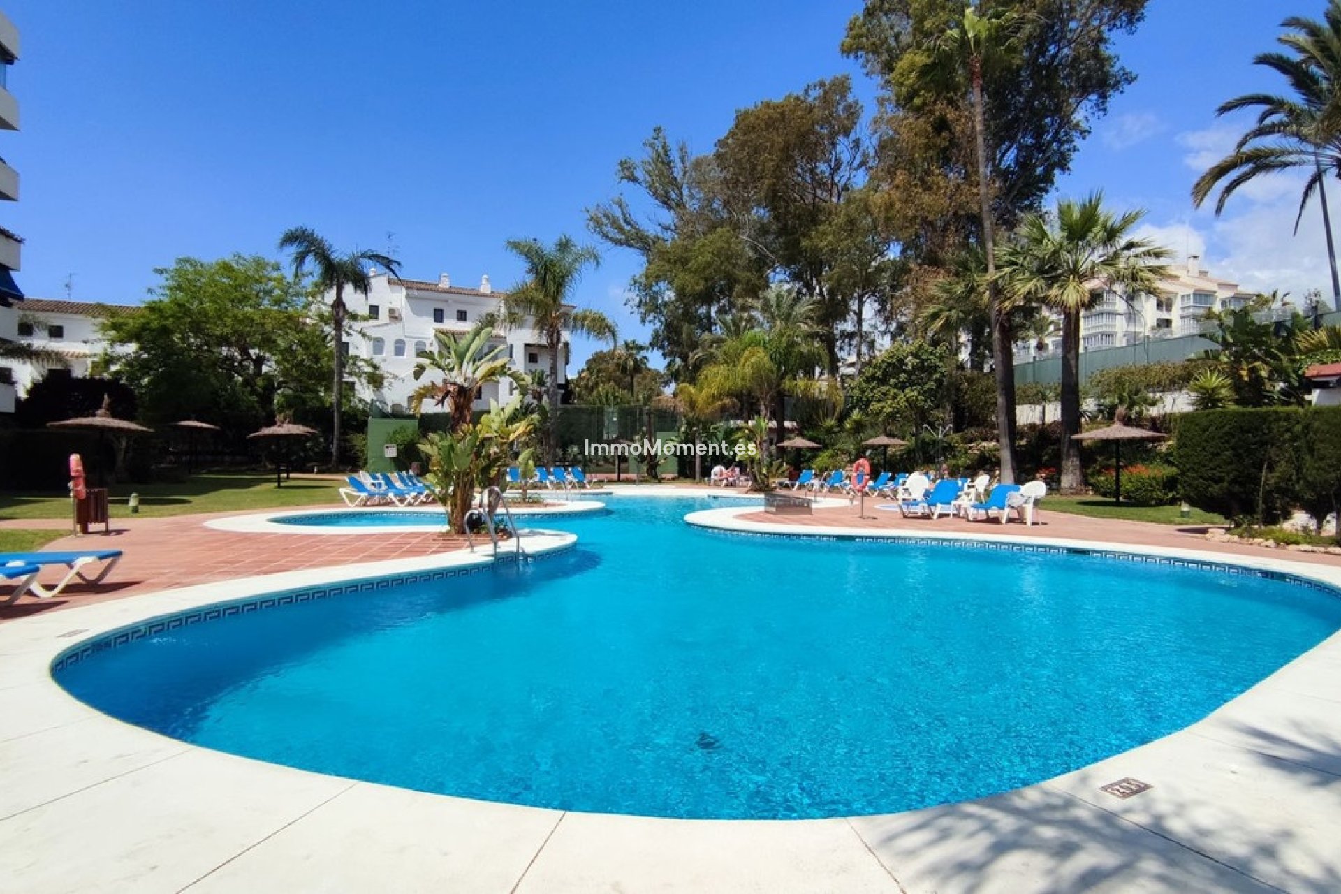 Resale - Apartment - Marbella - Puerto Banús