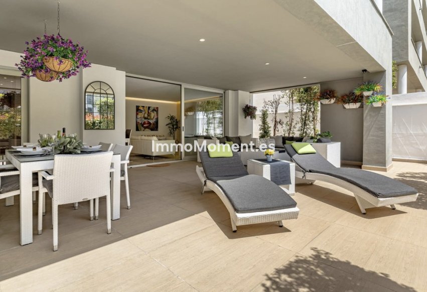 Resale - Apartment - Marbella - Puerto Banús